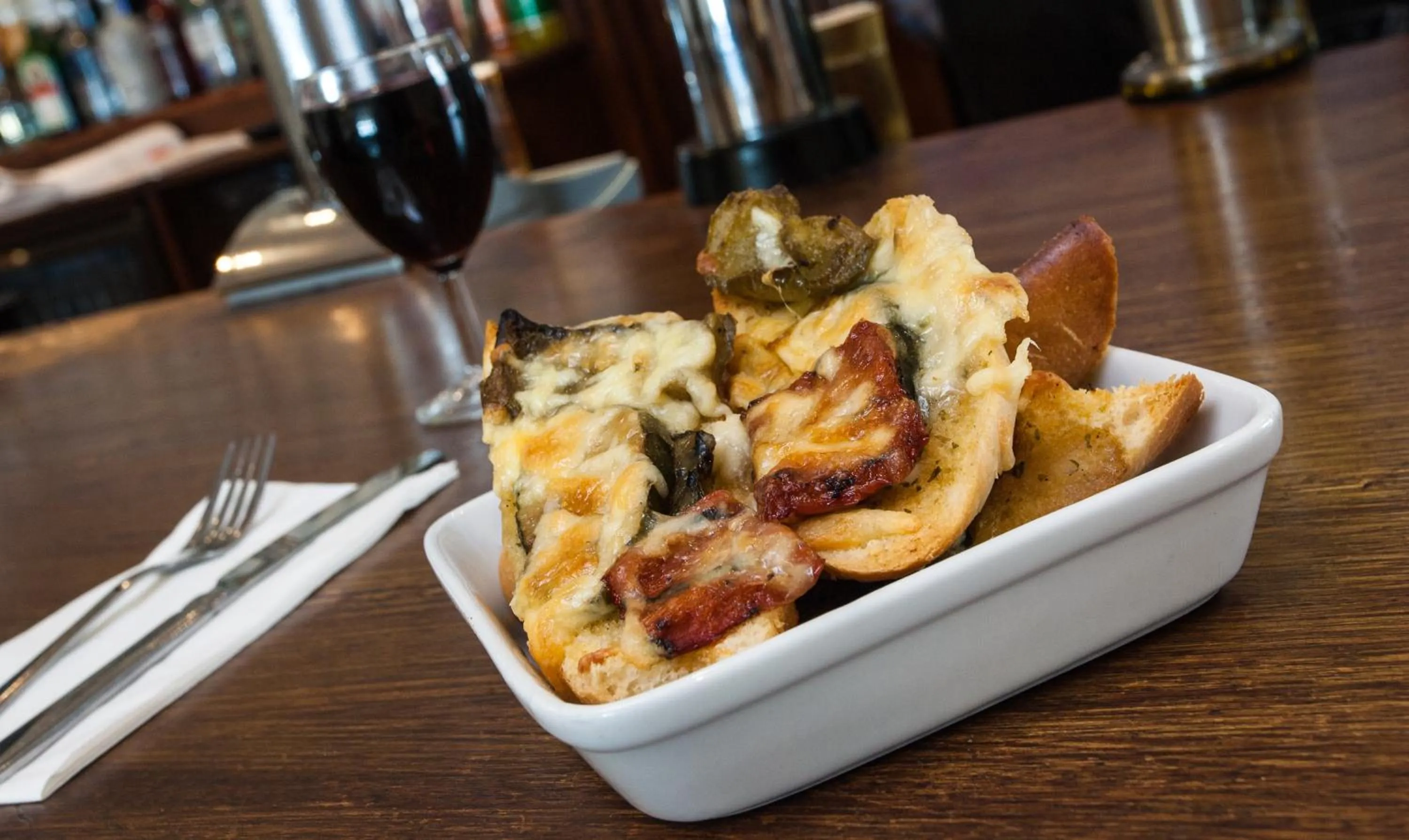 Food and drinks in Tuckers Inn