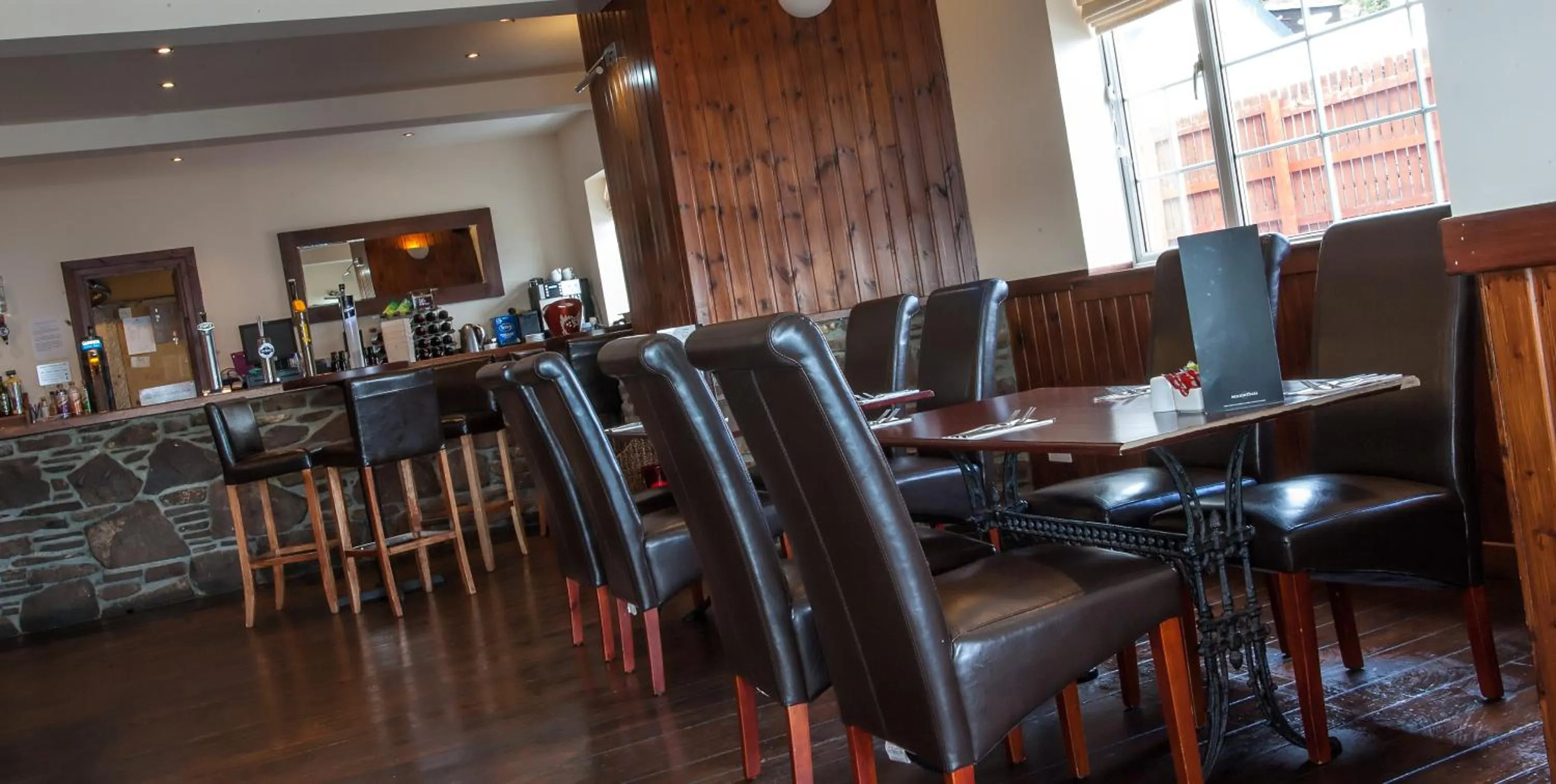 Dining area in Tuckers Inn