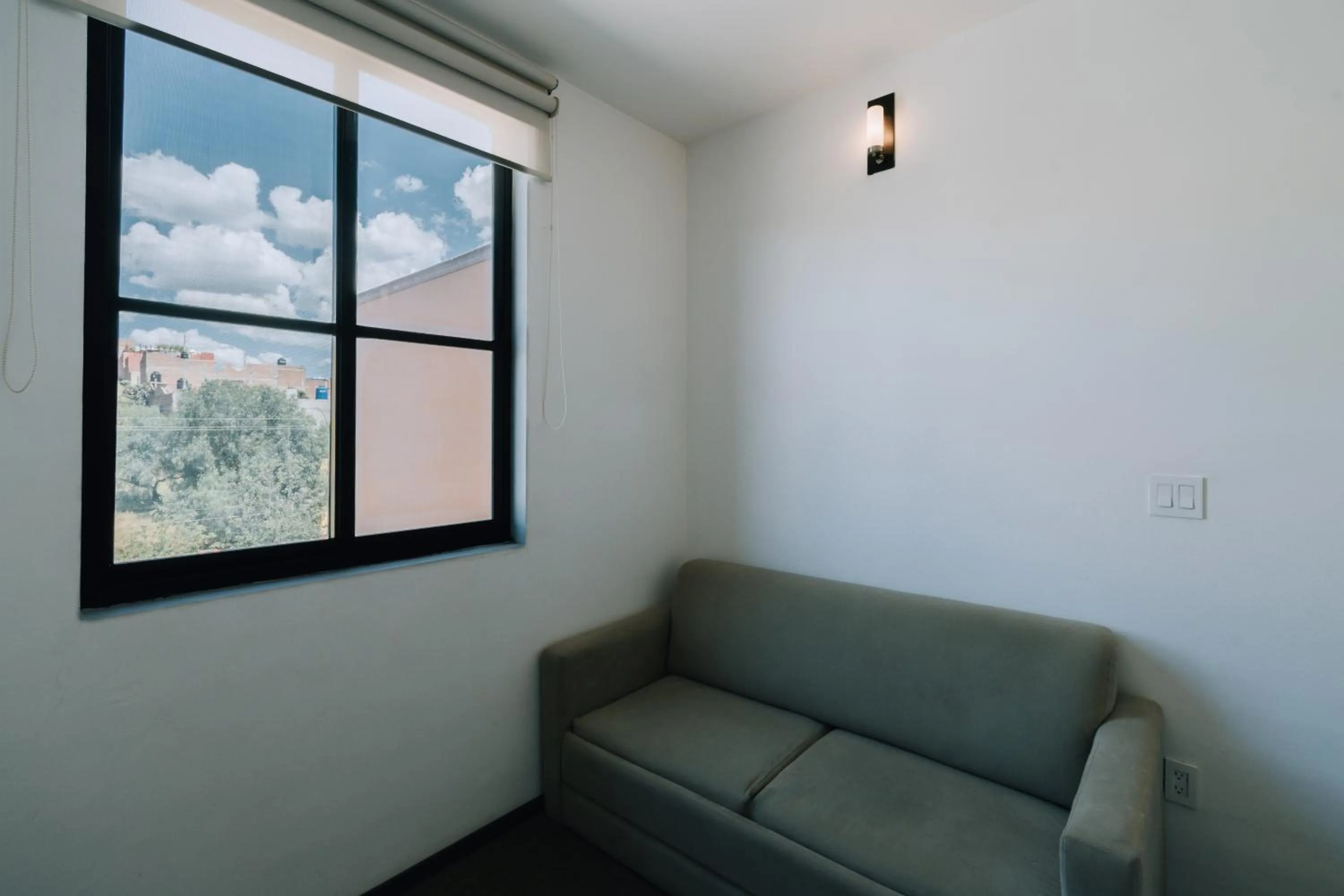 Photo of the whole room in Hotel La Estación