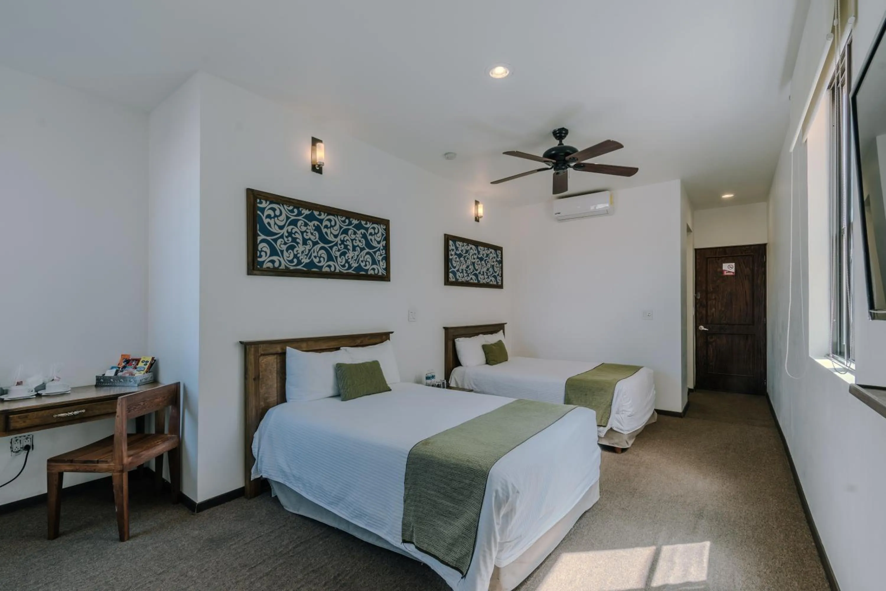 Photo of the whole room, Bed in Hotel La Estación