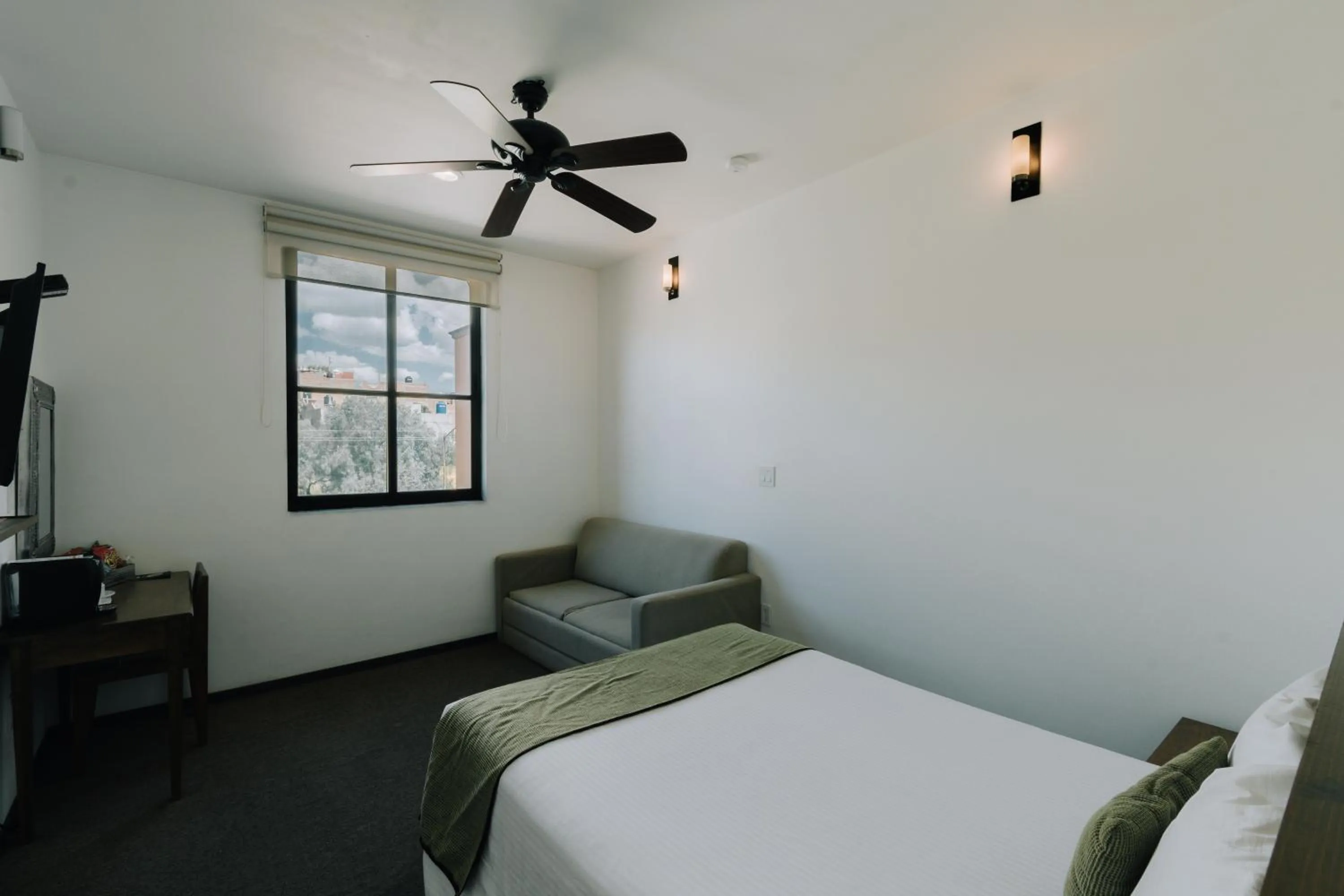 Photo of the whole room, Bed in Hotel La Estación
