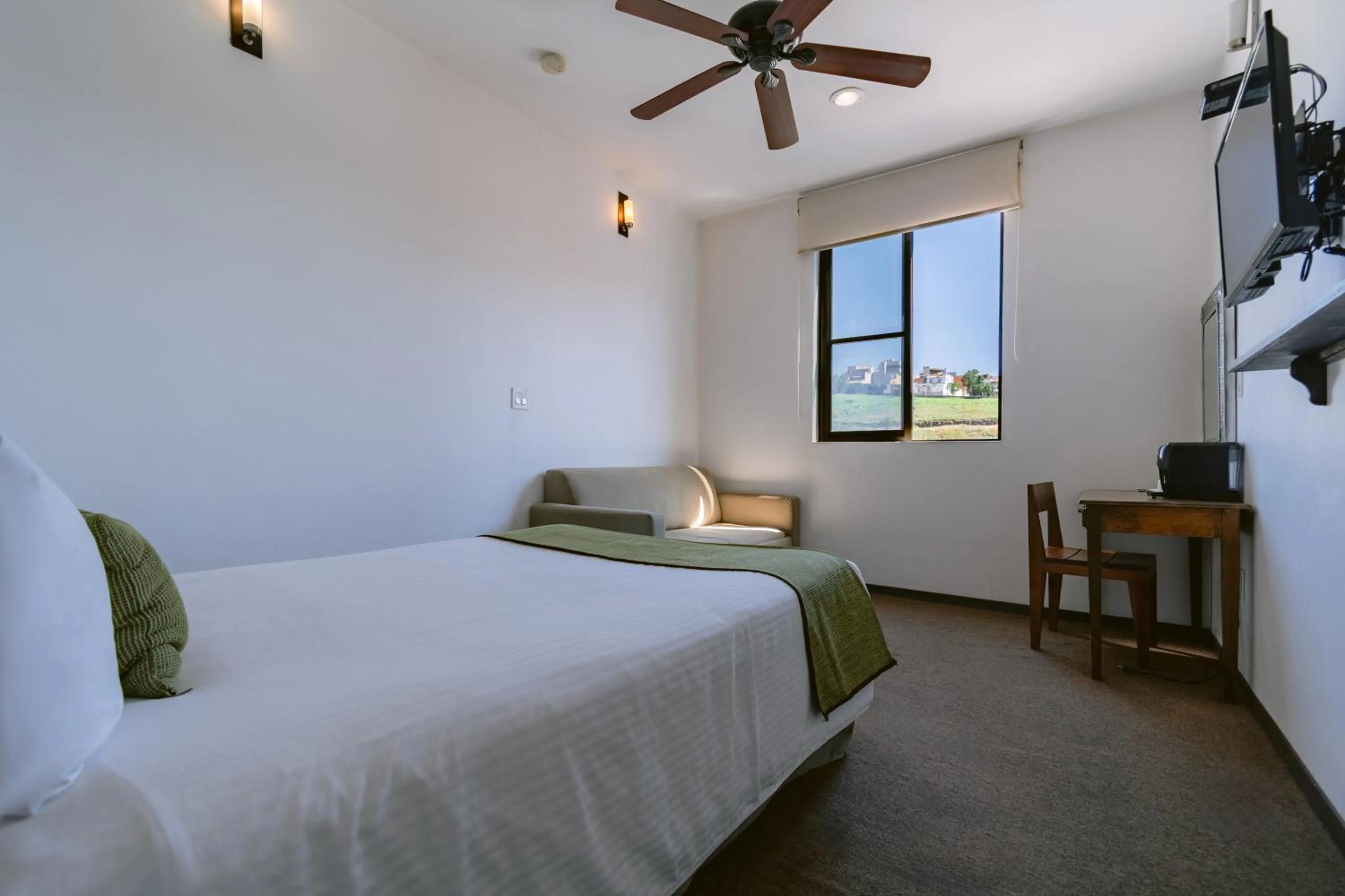 Photo of the whole room, Bed in Hotel La Estación