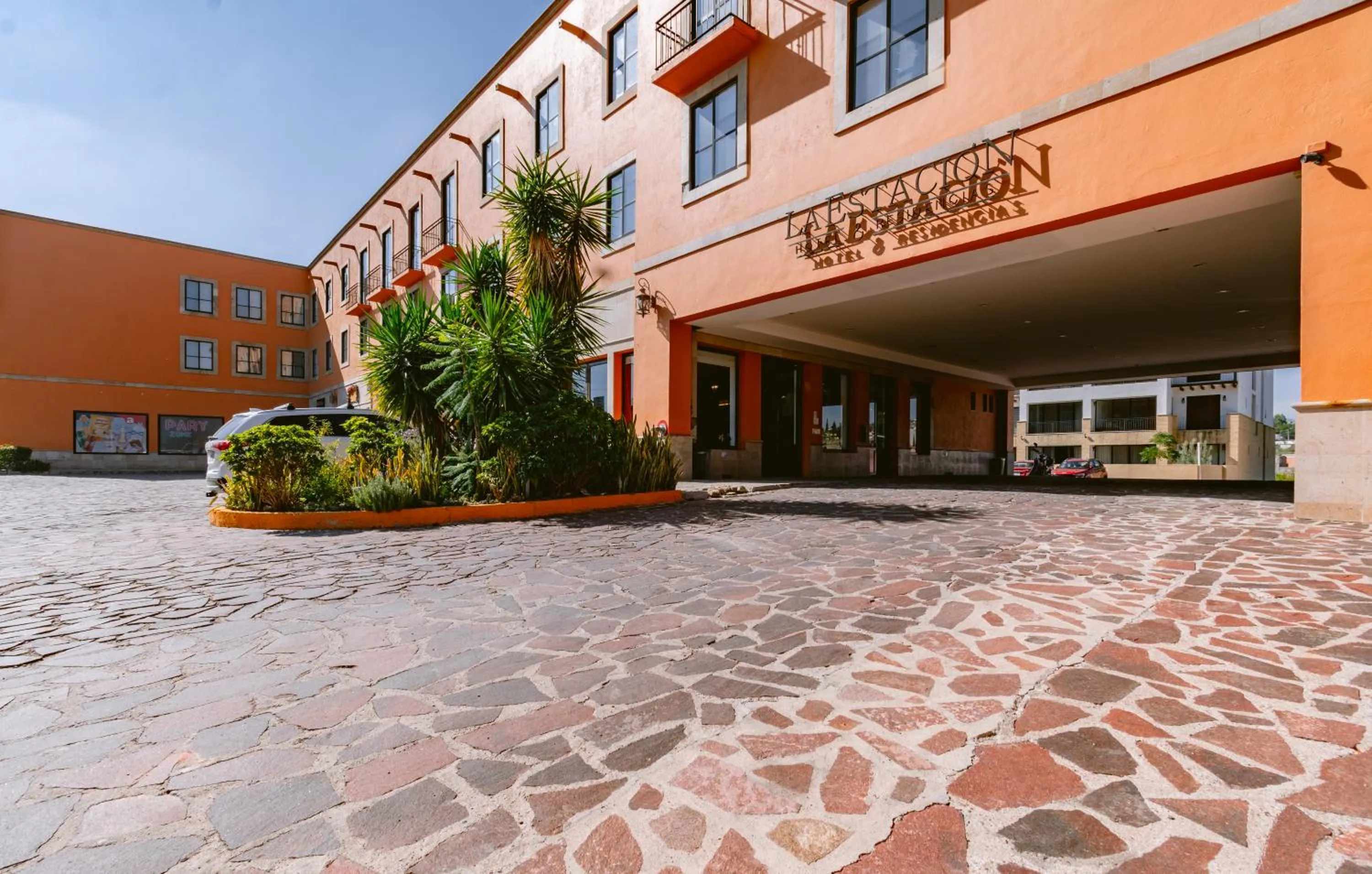 Property building in Hotel La Estación