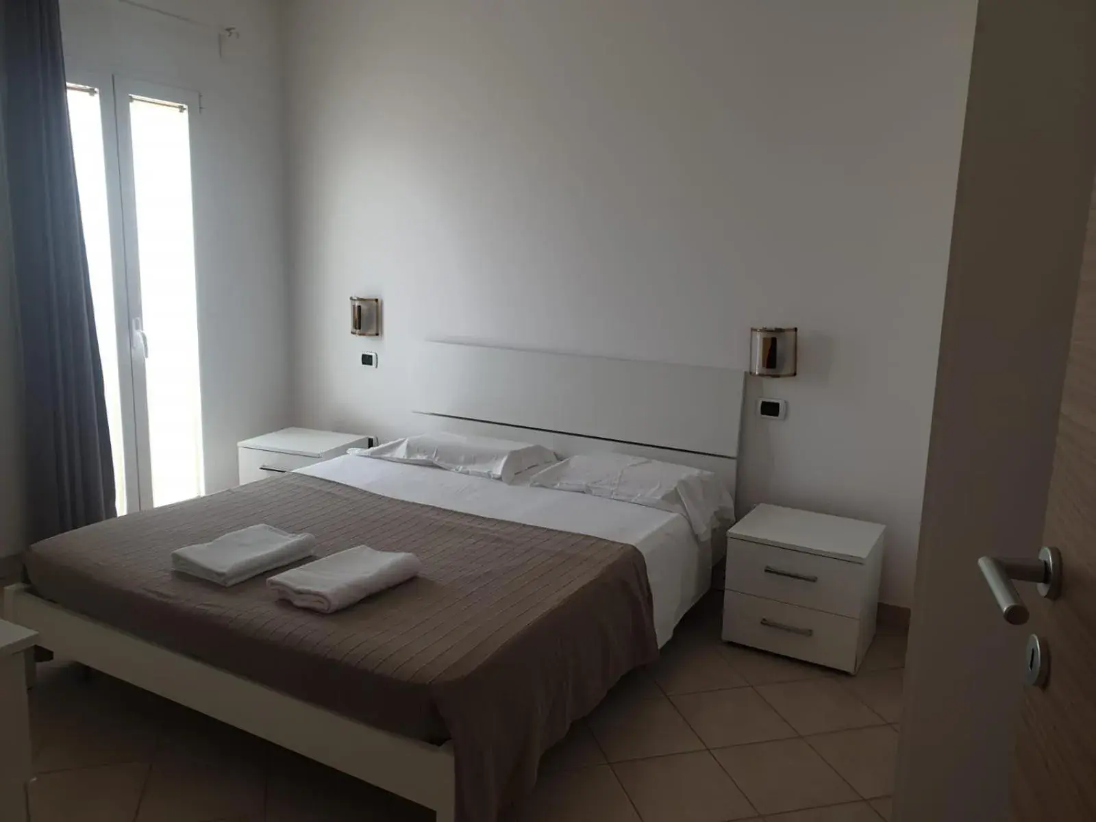 Photo of the whole room, Bed in Aparthotel Por do Sol Photo of the whole room, Bed in Aparthotel Por do Sol