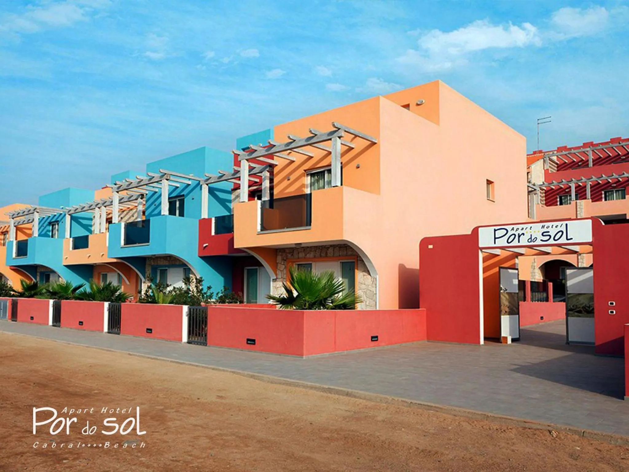 Property building in Aparthotel Por do Sol