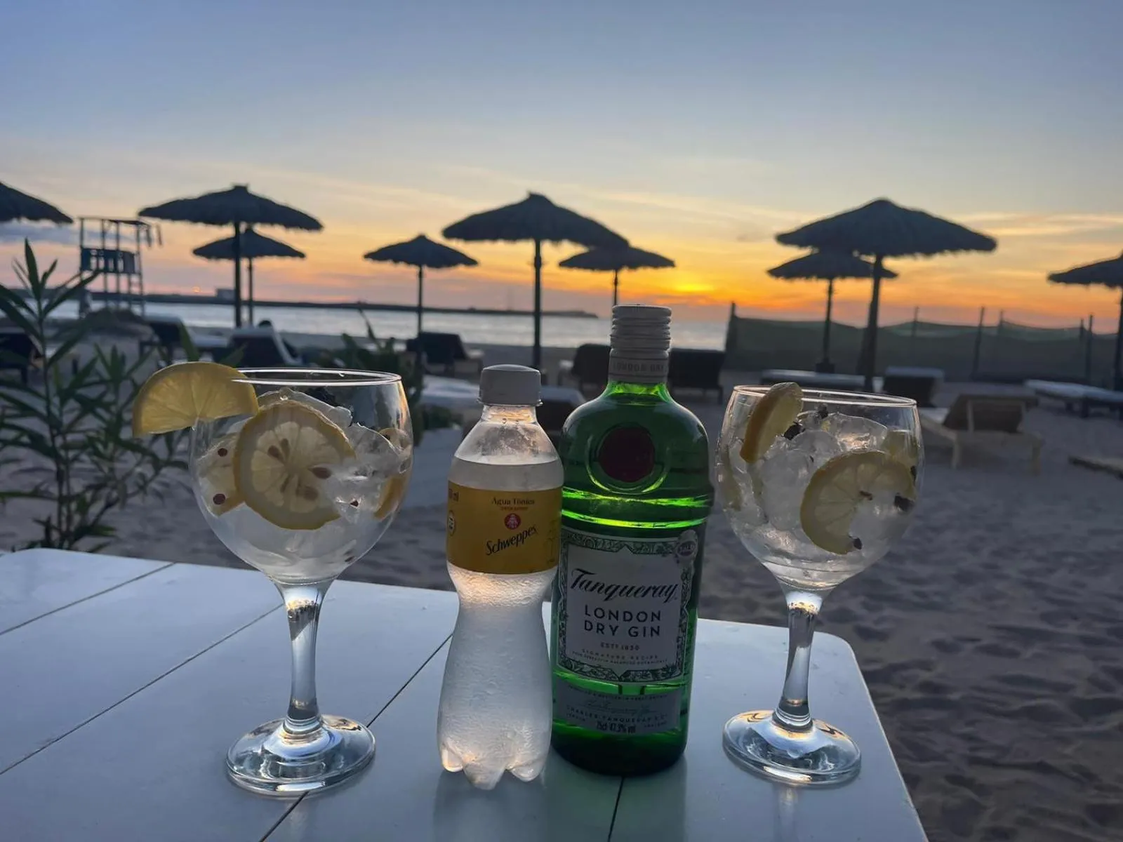 Beach in Aparthotel Por do Sol