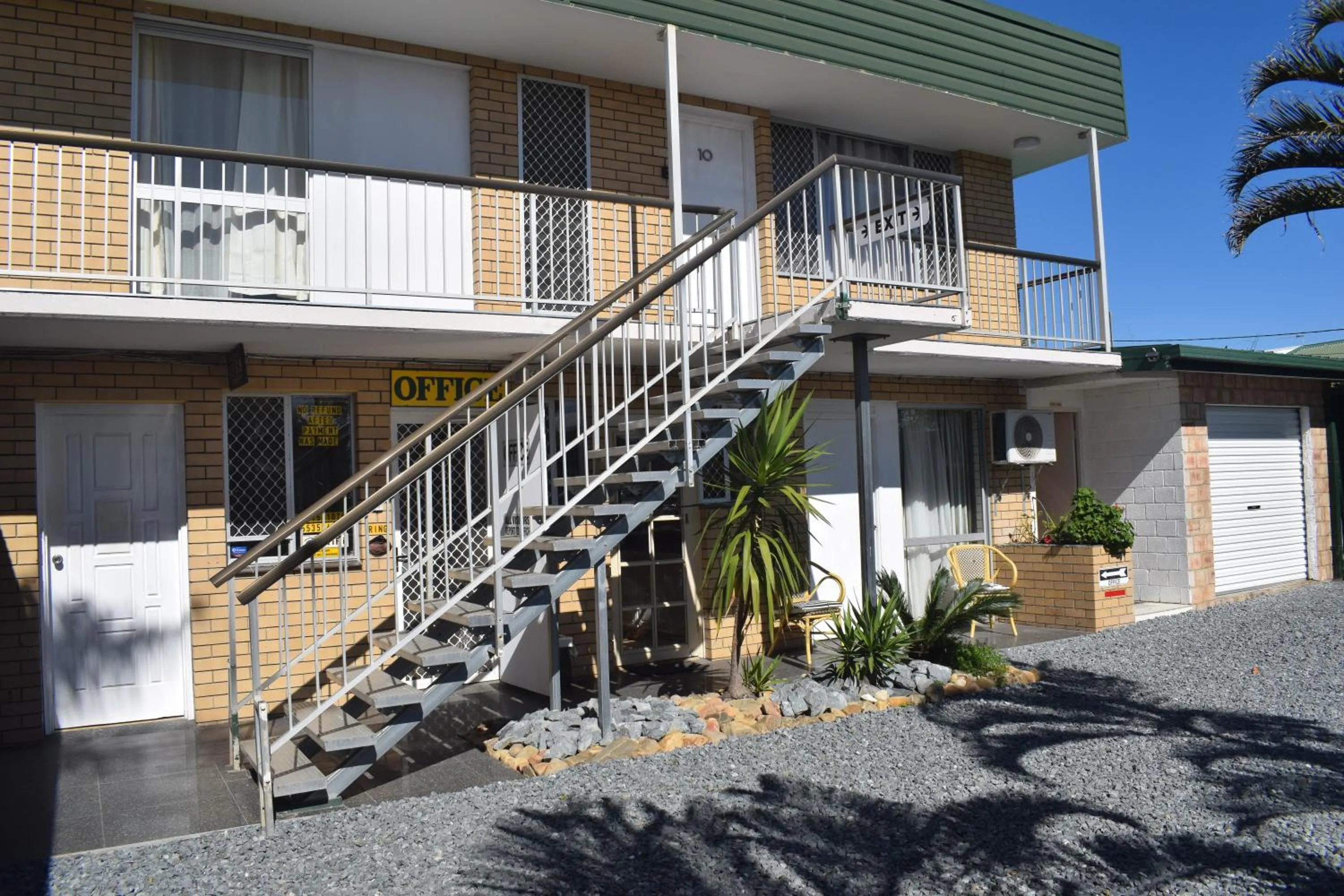 Property building in The Queenslander Motel