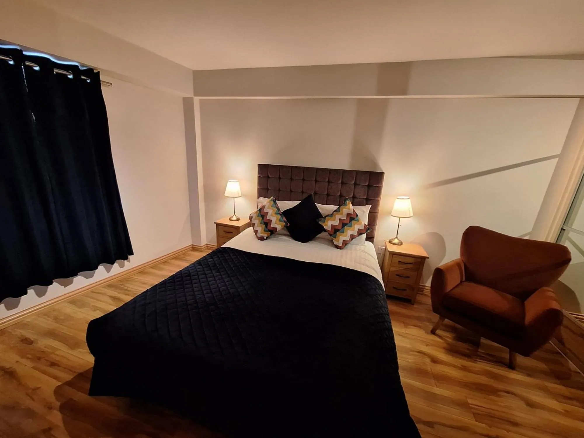 Five Lamps Suites