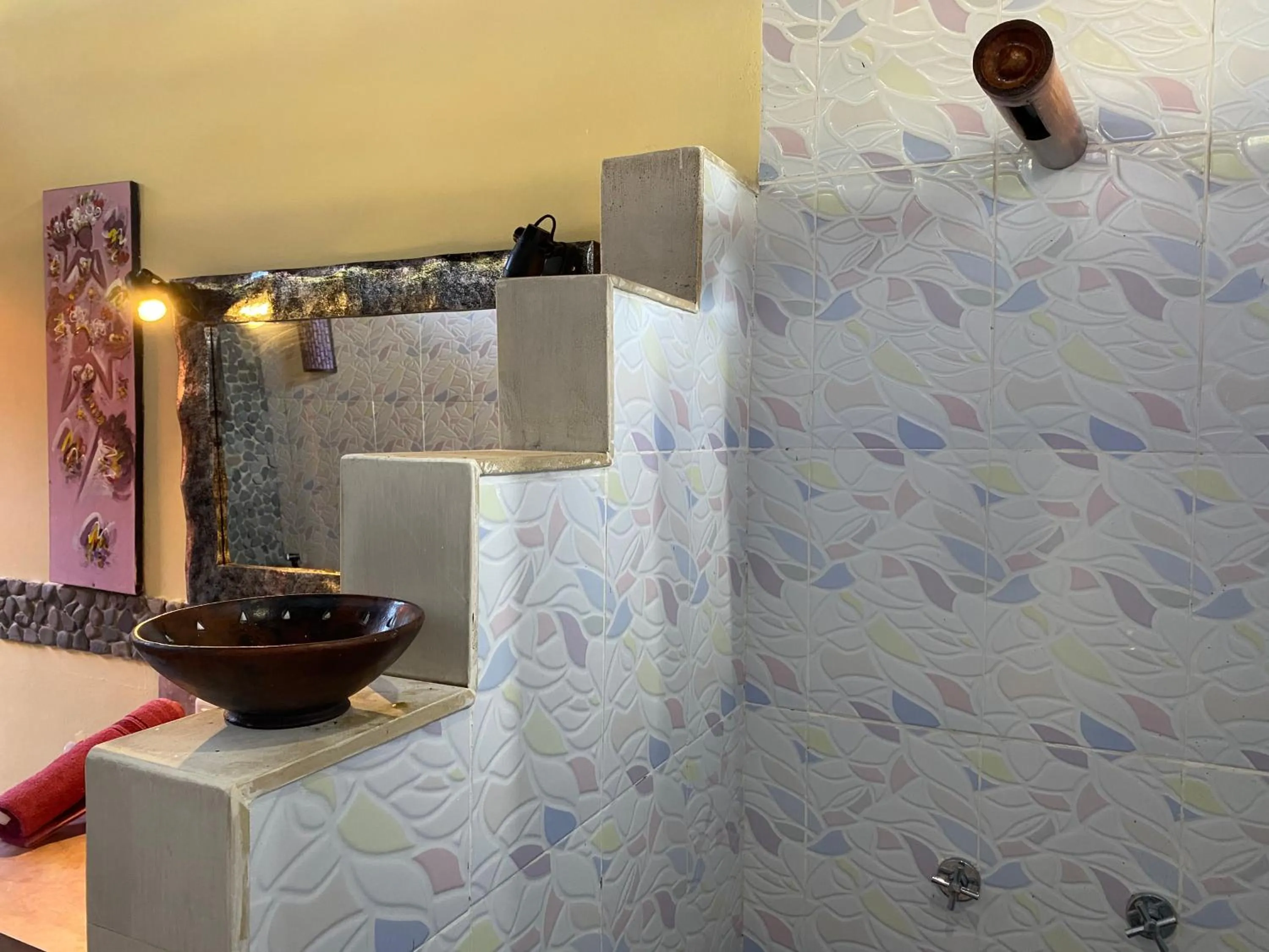 Shower in Villa Anjing 2