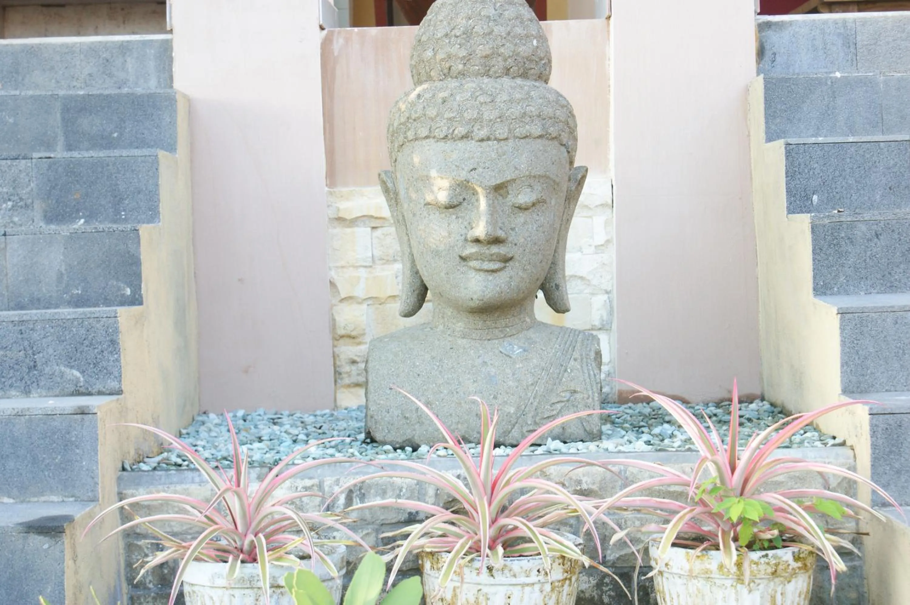 Decorative detail in Villa Anjing 2