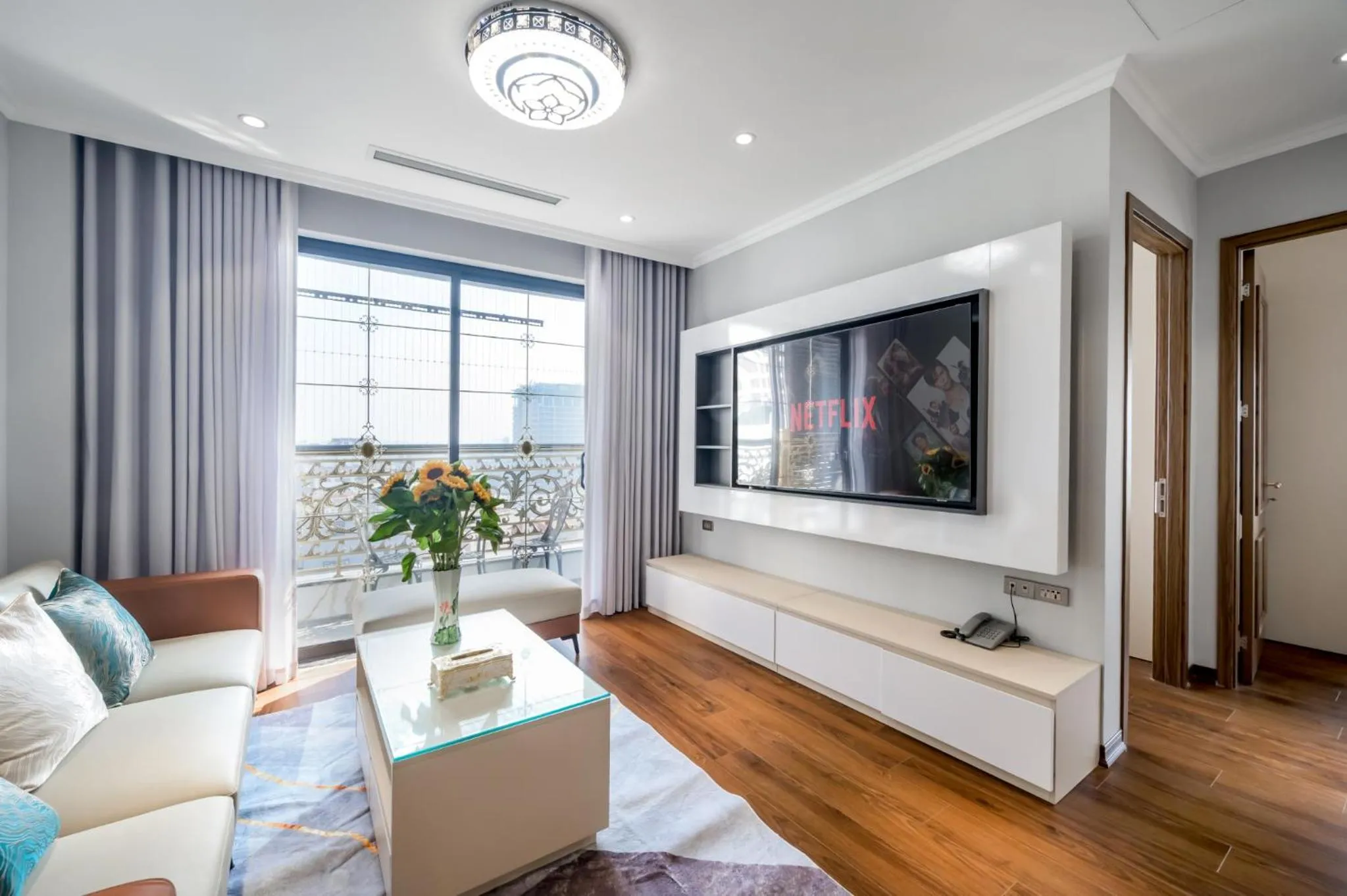 Three-Bedroom Deluxe Apartment in Duc Hoang Residence & Hotel West Lake