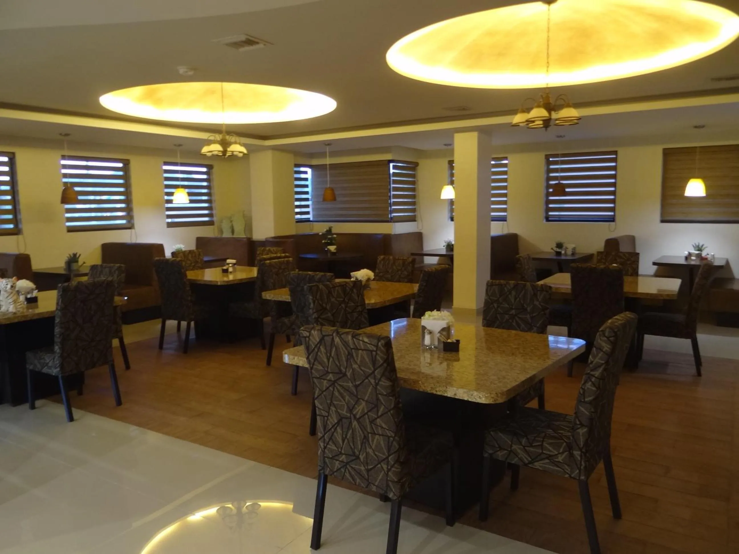 Restaurant/places to eat in Hotel Don Ruben