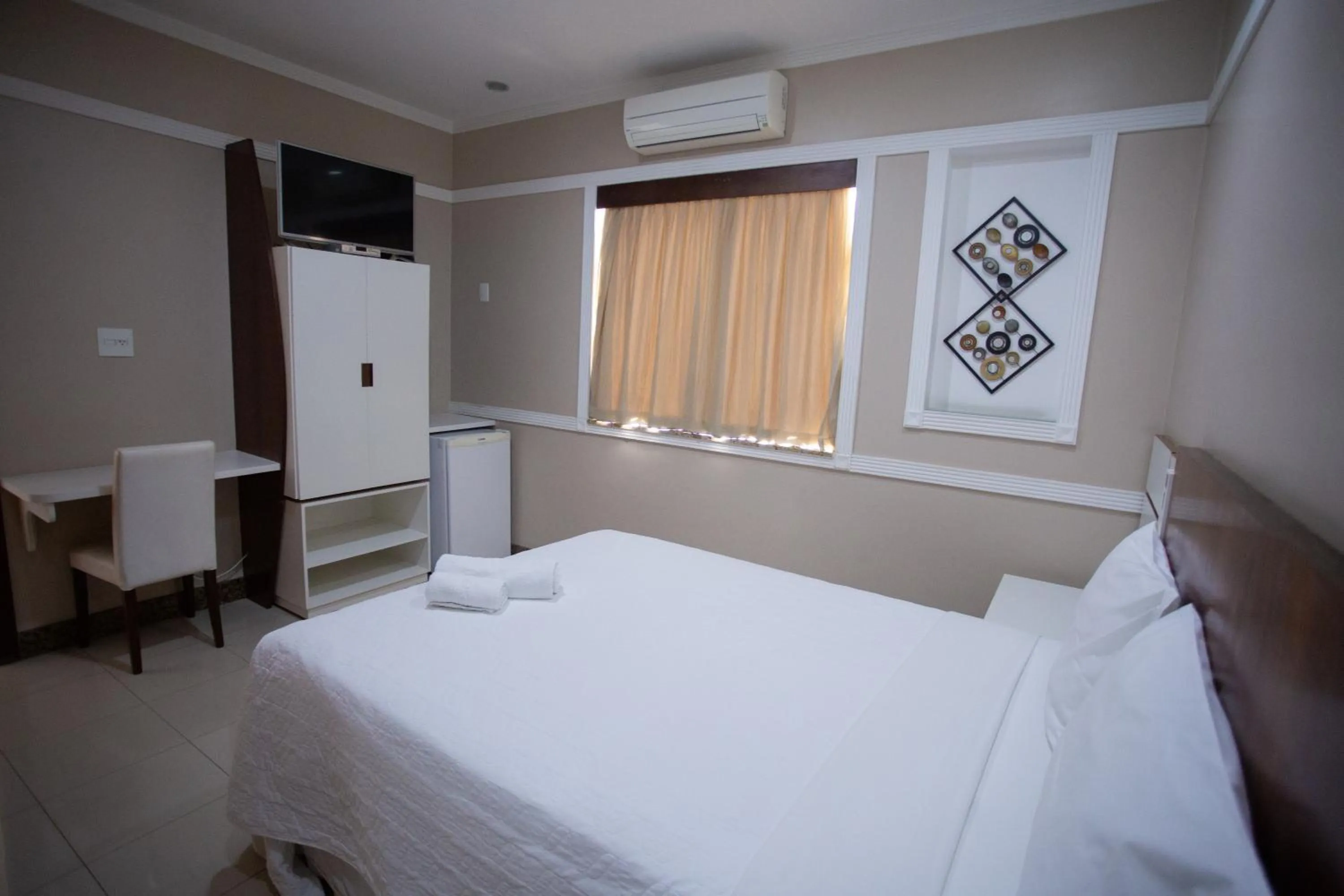 Photo of the whole room, Bed in Benvenuto Palace Hotel