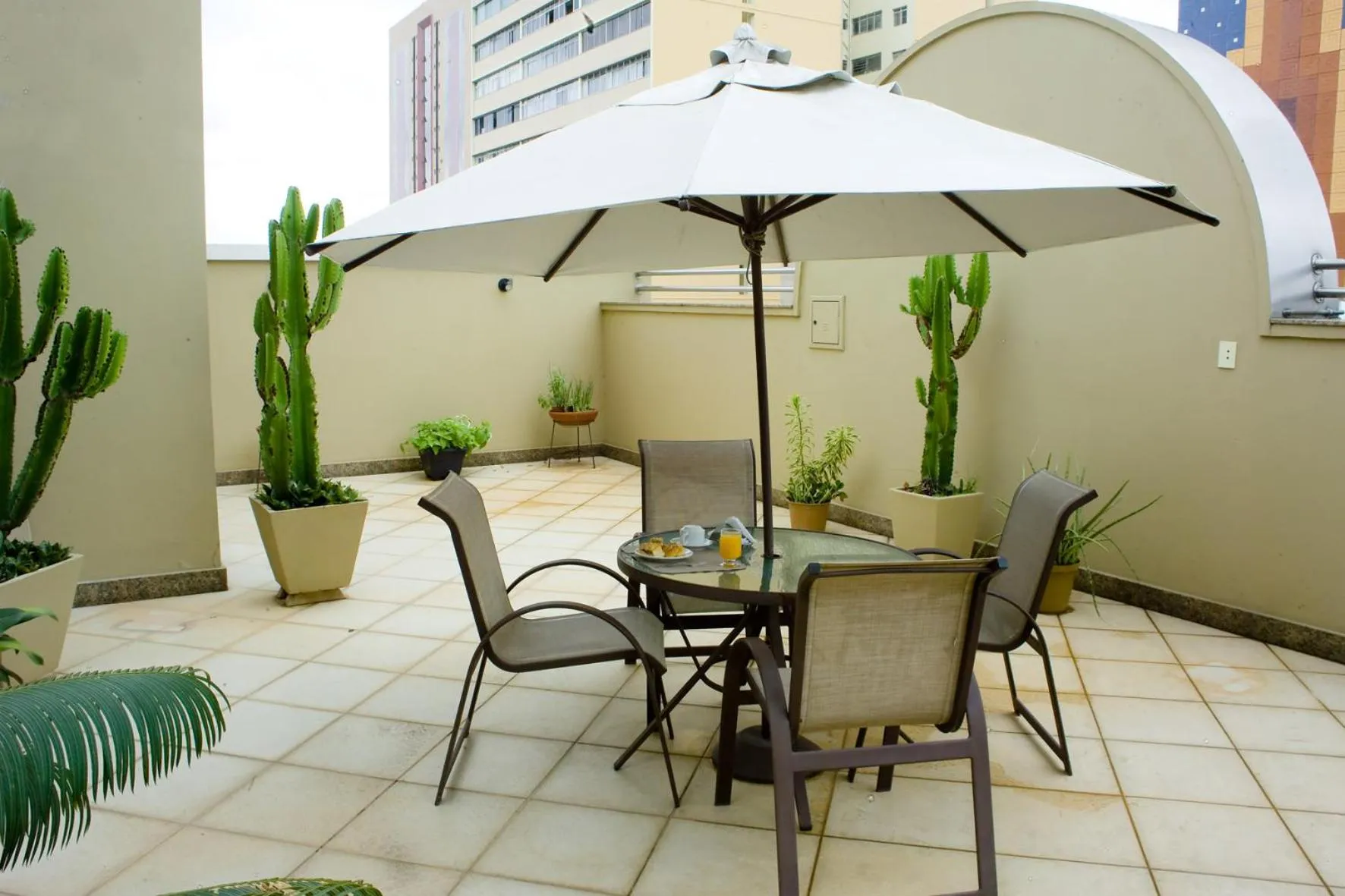 Balcony/Terrace in Benvenuto Palace Hotel