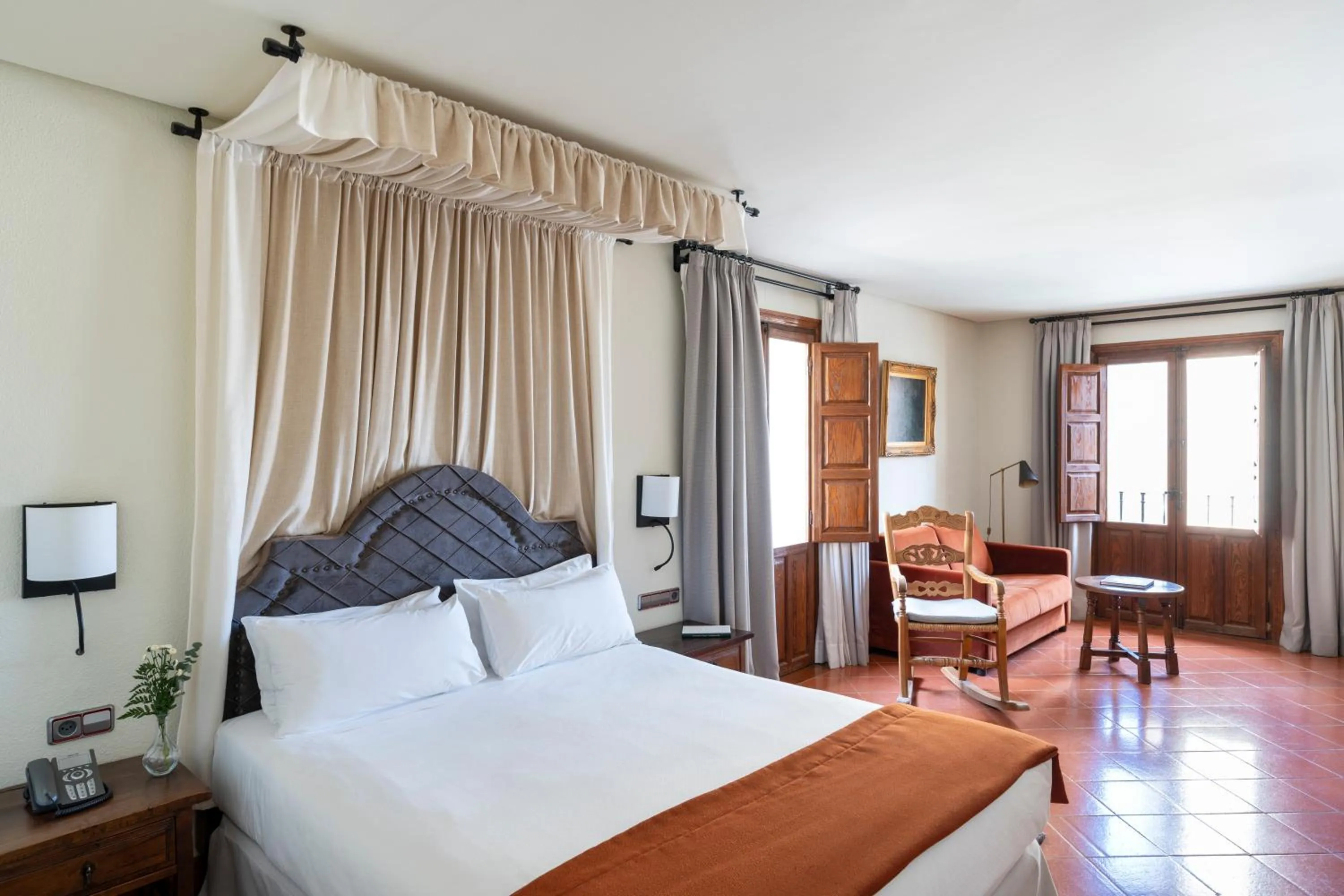 Bed in Parador de Santo Domingo de la Calzada