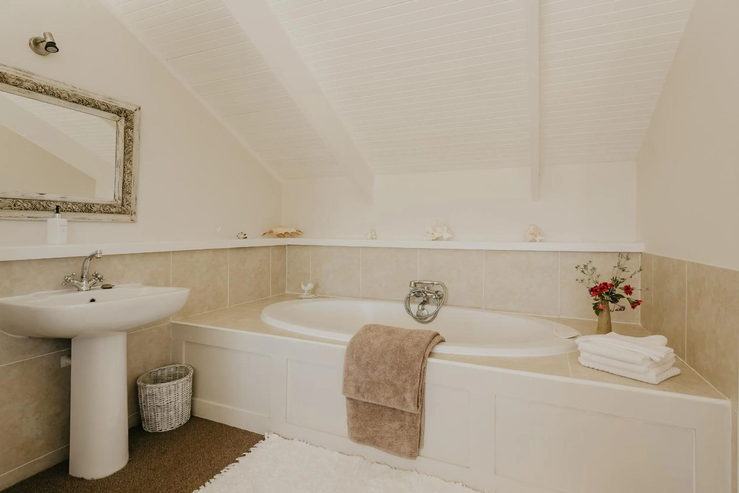 Toilet in Guinea Fowl House