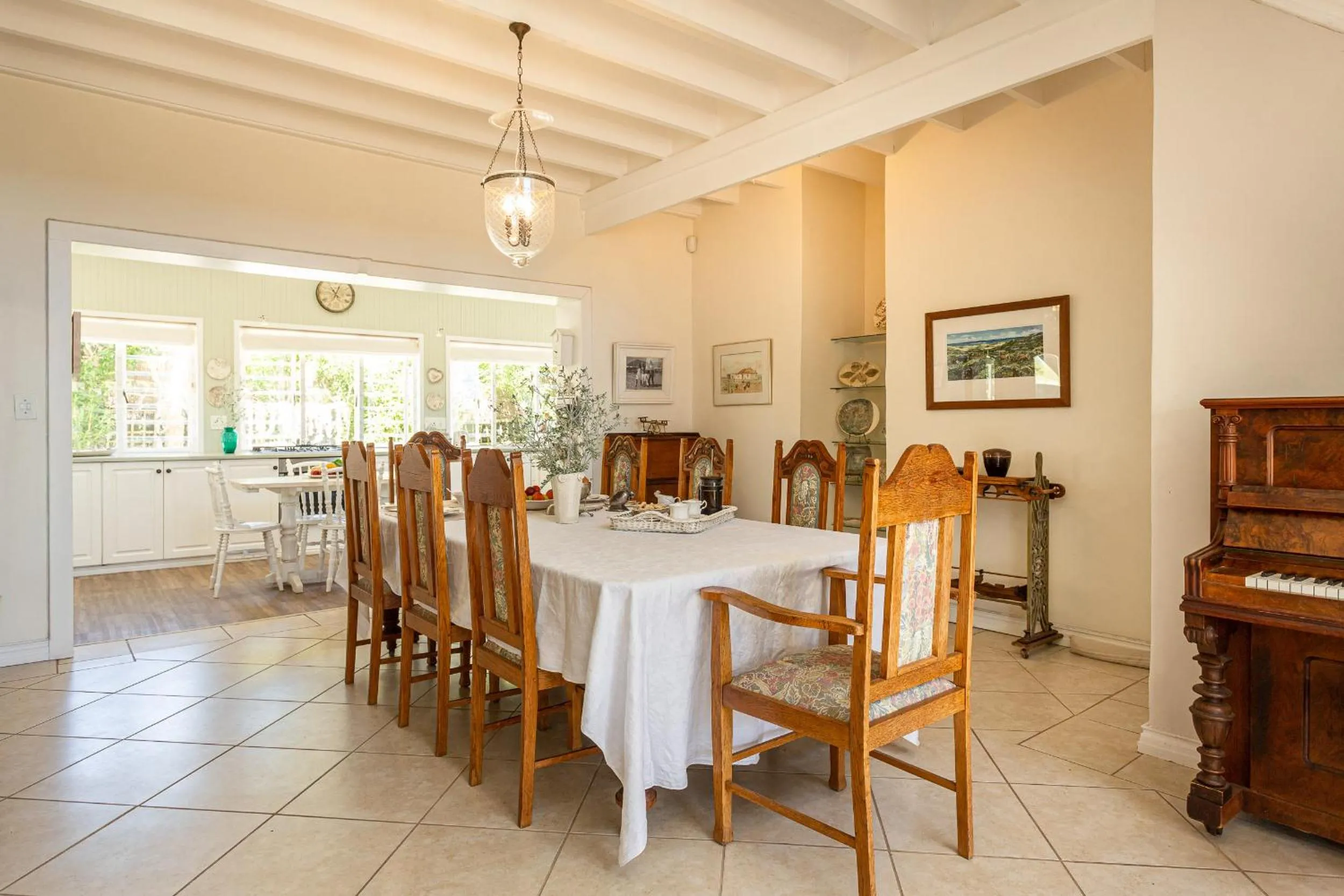 Dining area in Guinea Fowl House