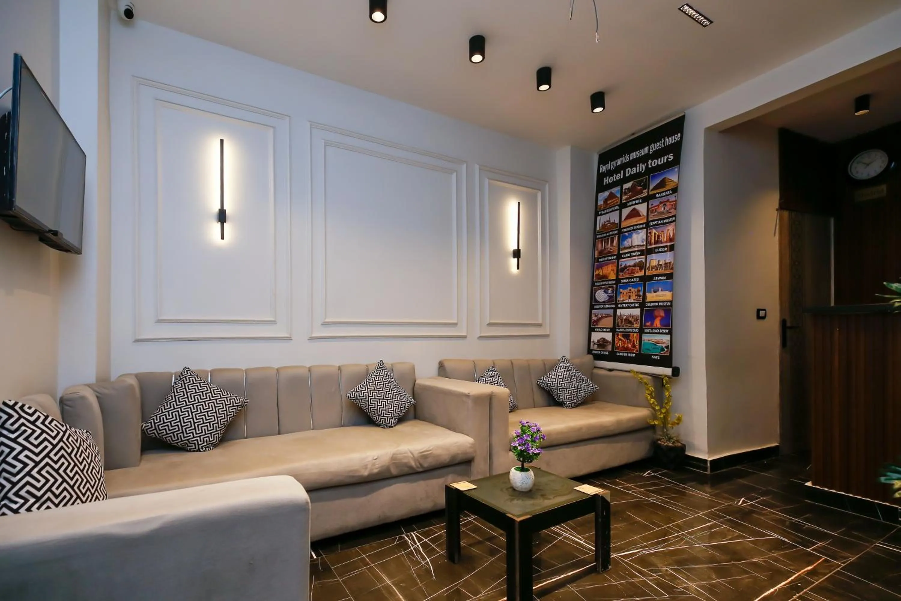 Lobby or reception in Point Pyramids View