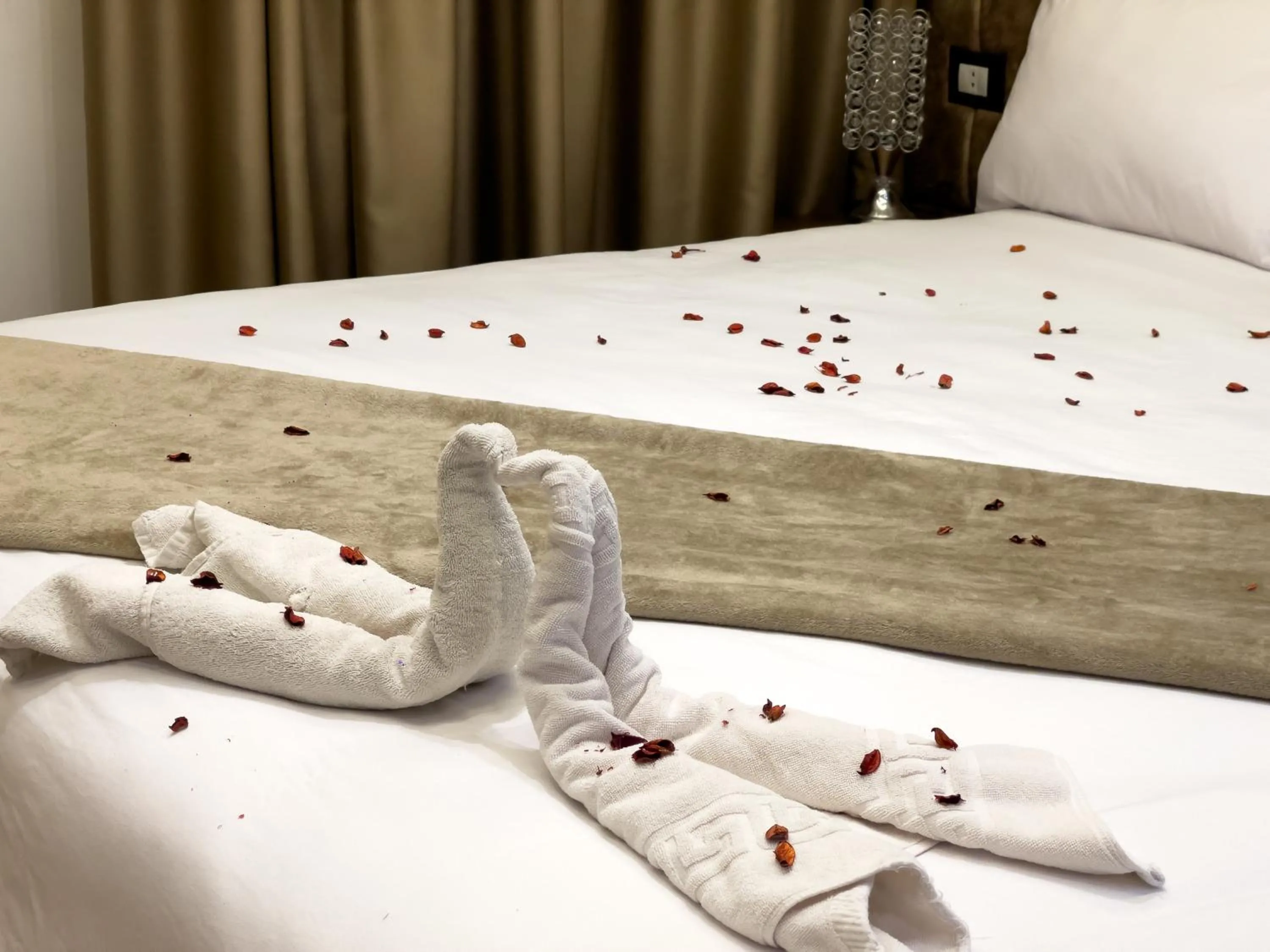 Bed in Point Pyramids View