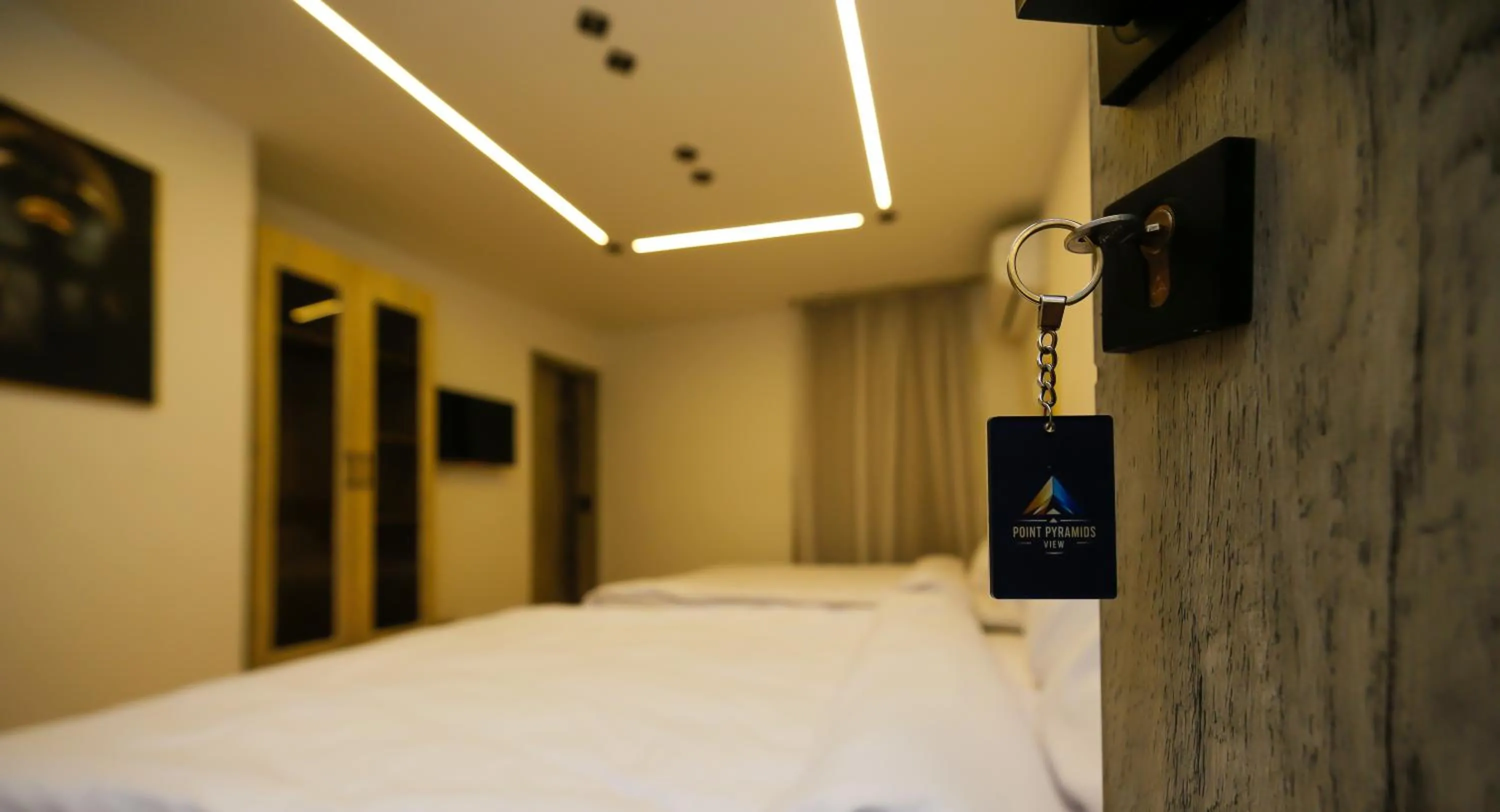 Bed in Point Pyramids View