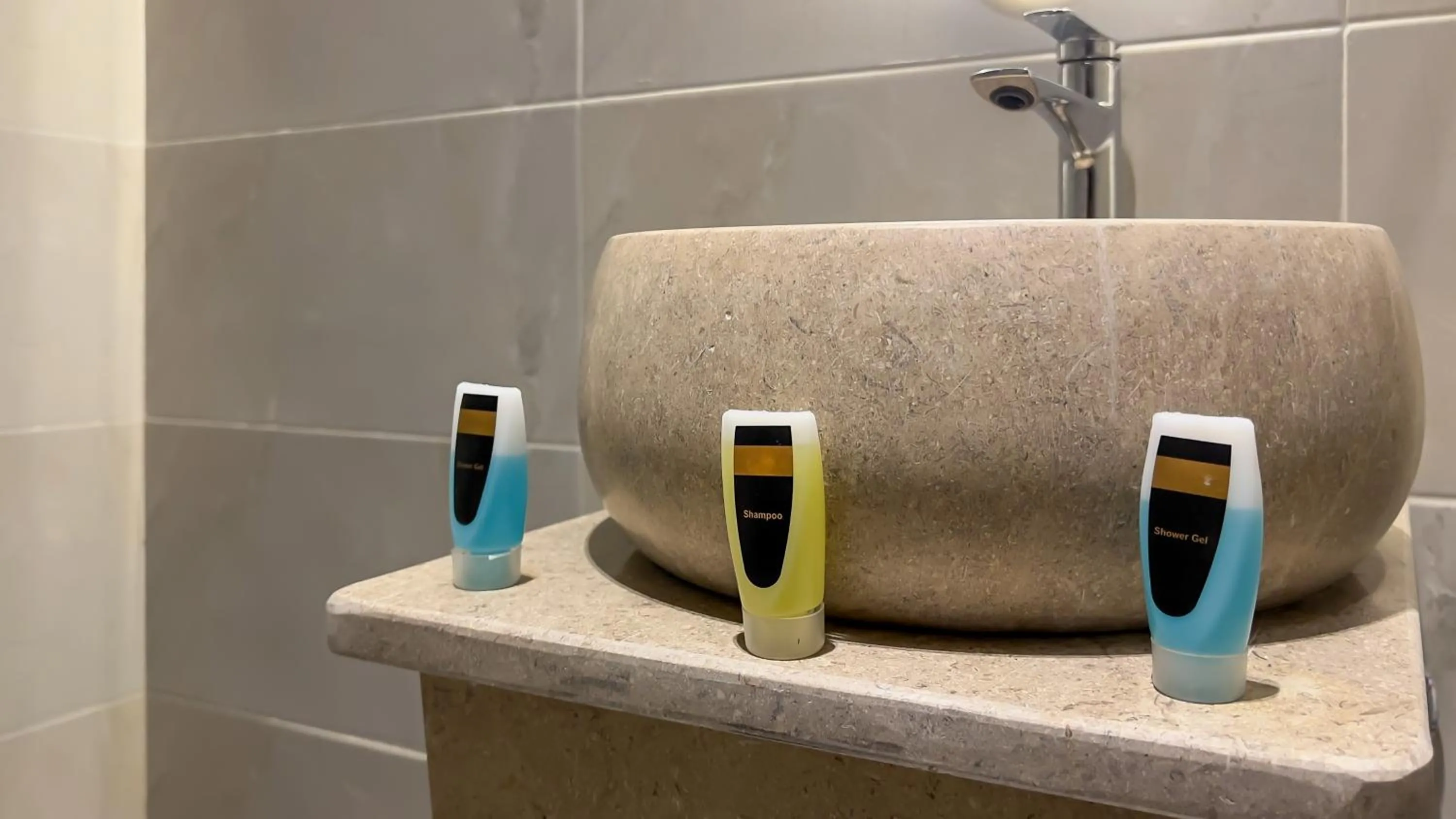 Bathroom in Point Pyramids View