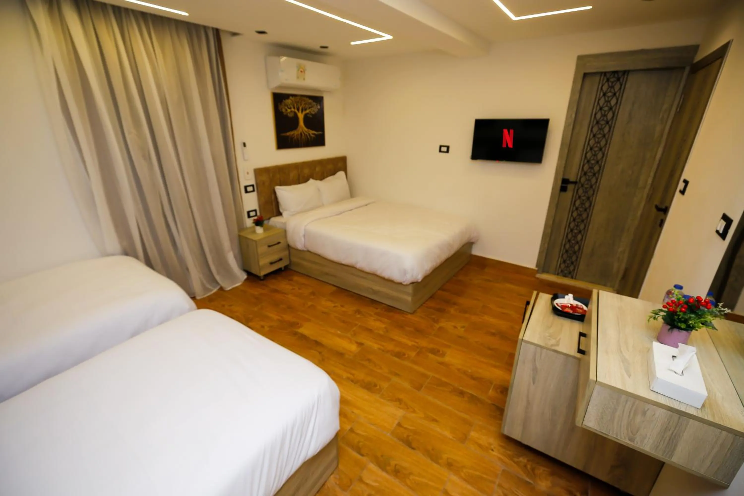 Bed in Point Pyramids View