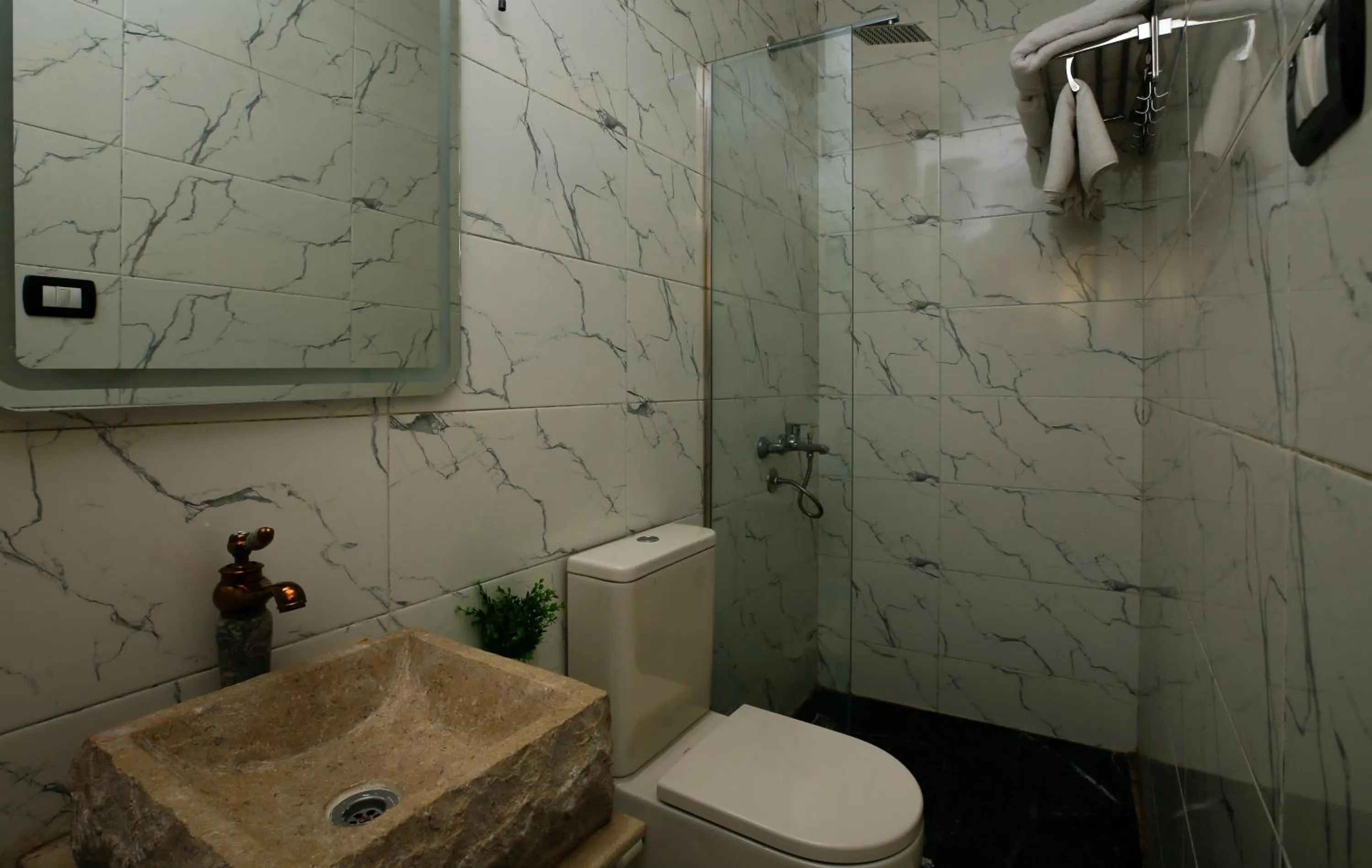 Shower in Point Pyramids View