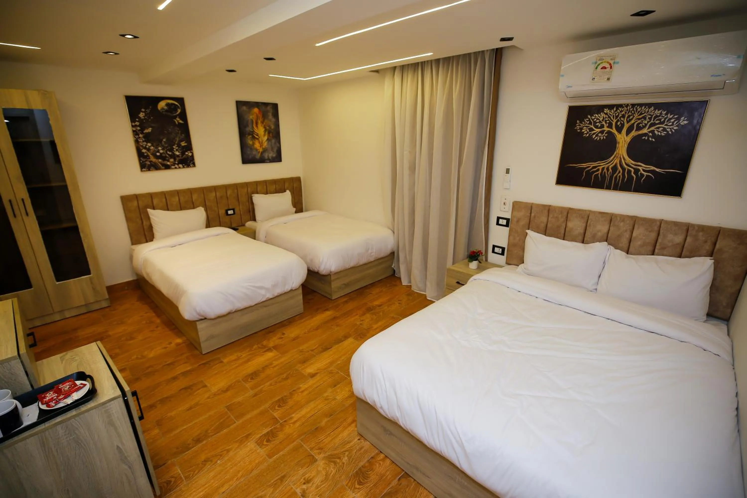Bed in Point Pyramids View