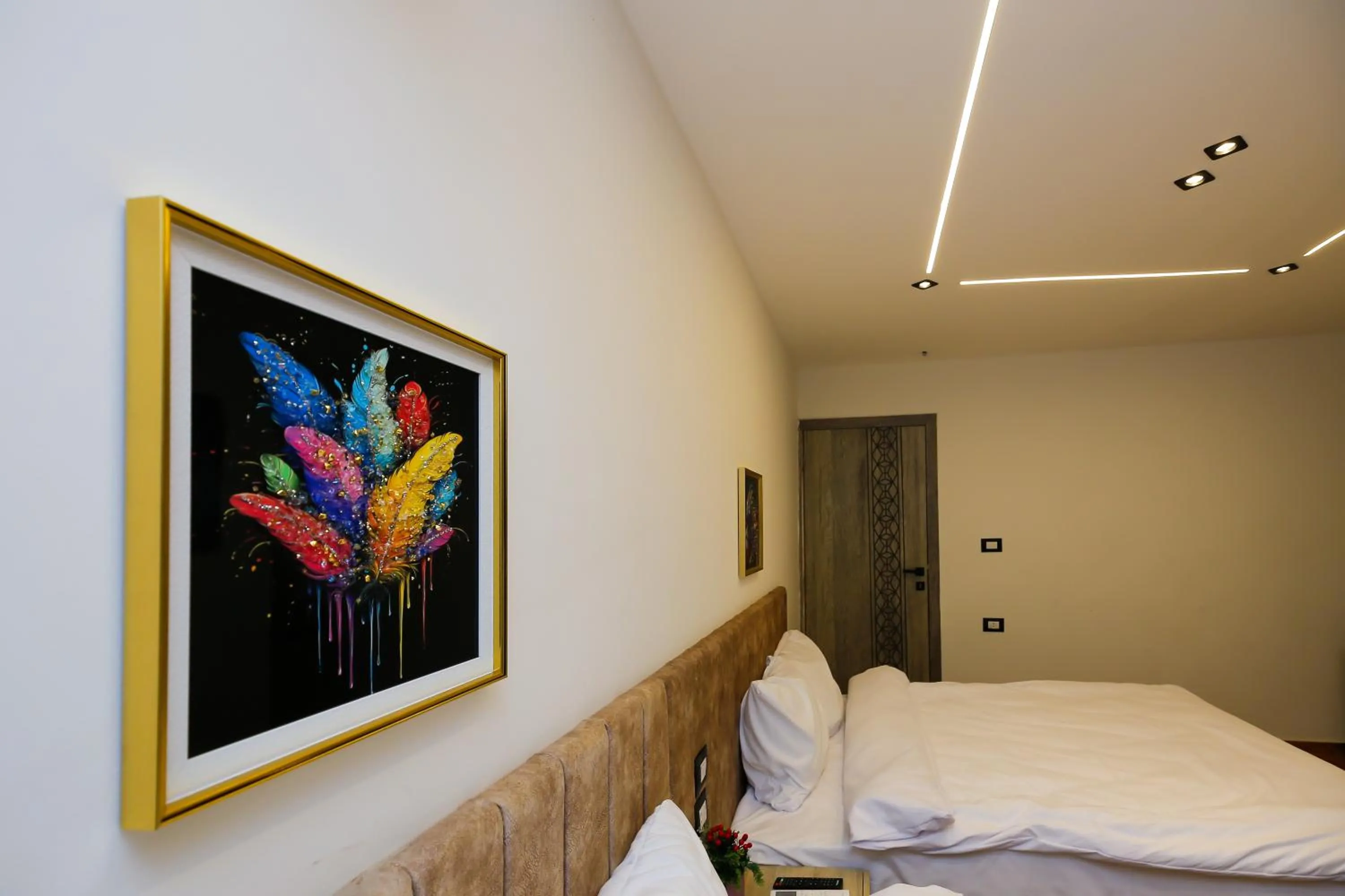 Bed in Point Pyramids View