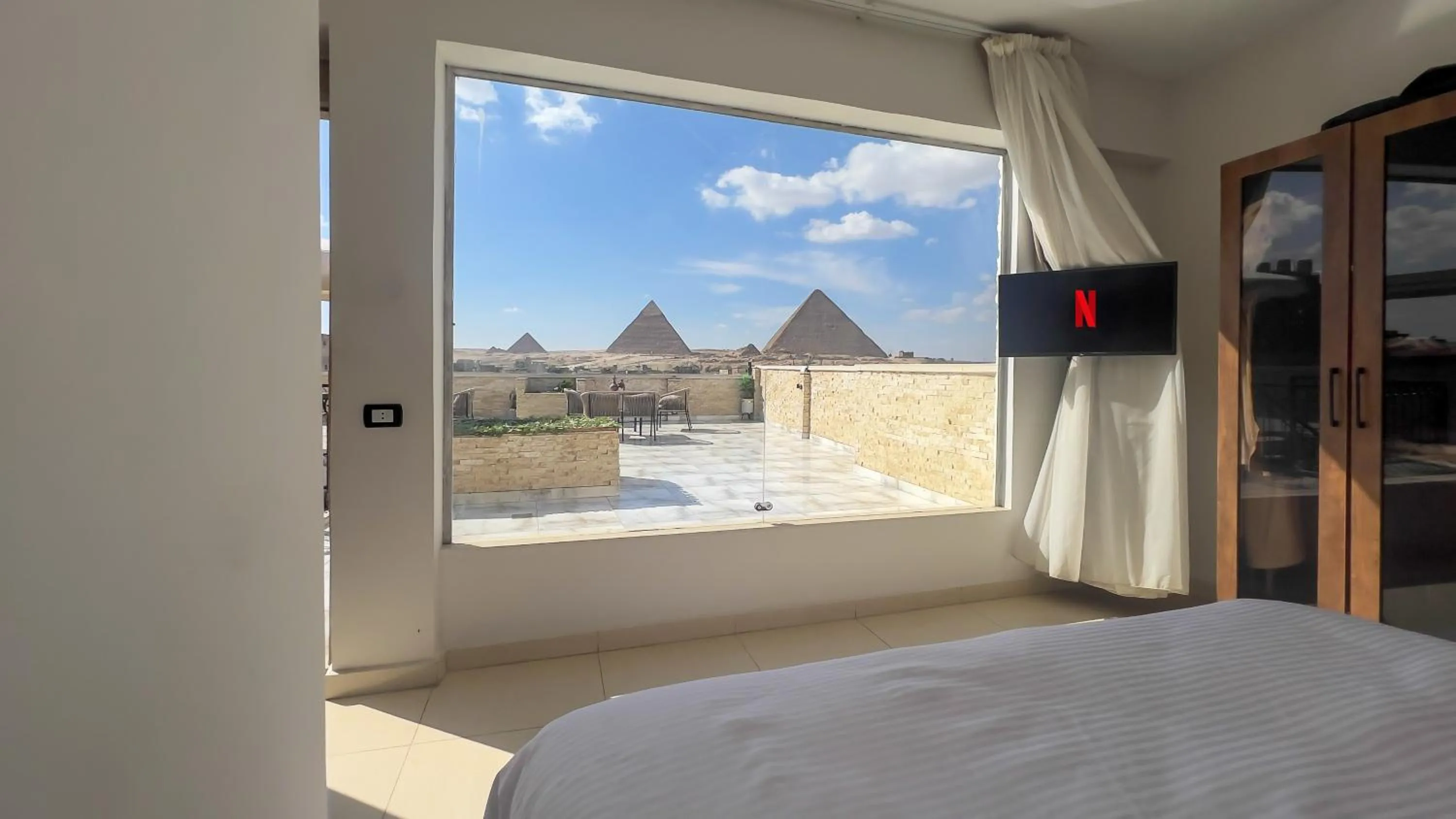 View (from property/room), Bed in Point Pyramids View
