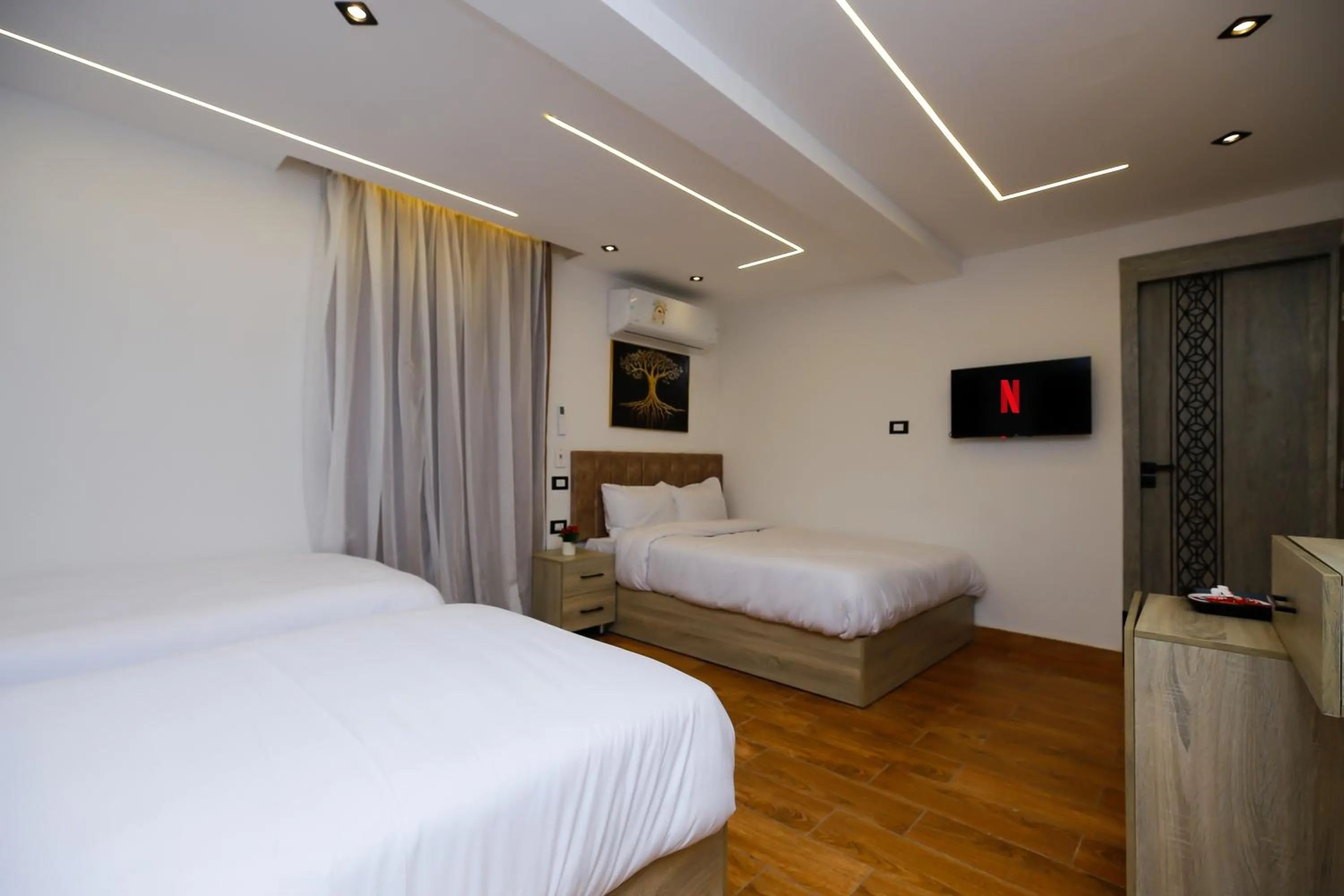 Bed in Point Pyramids View