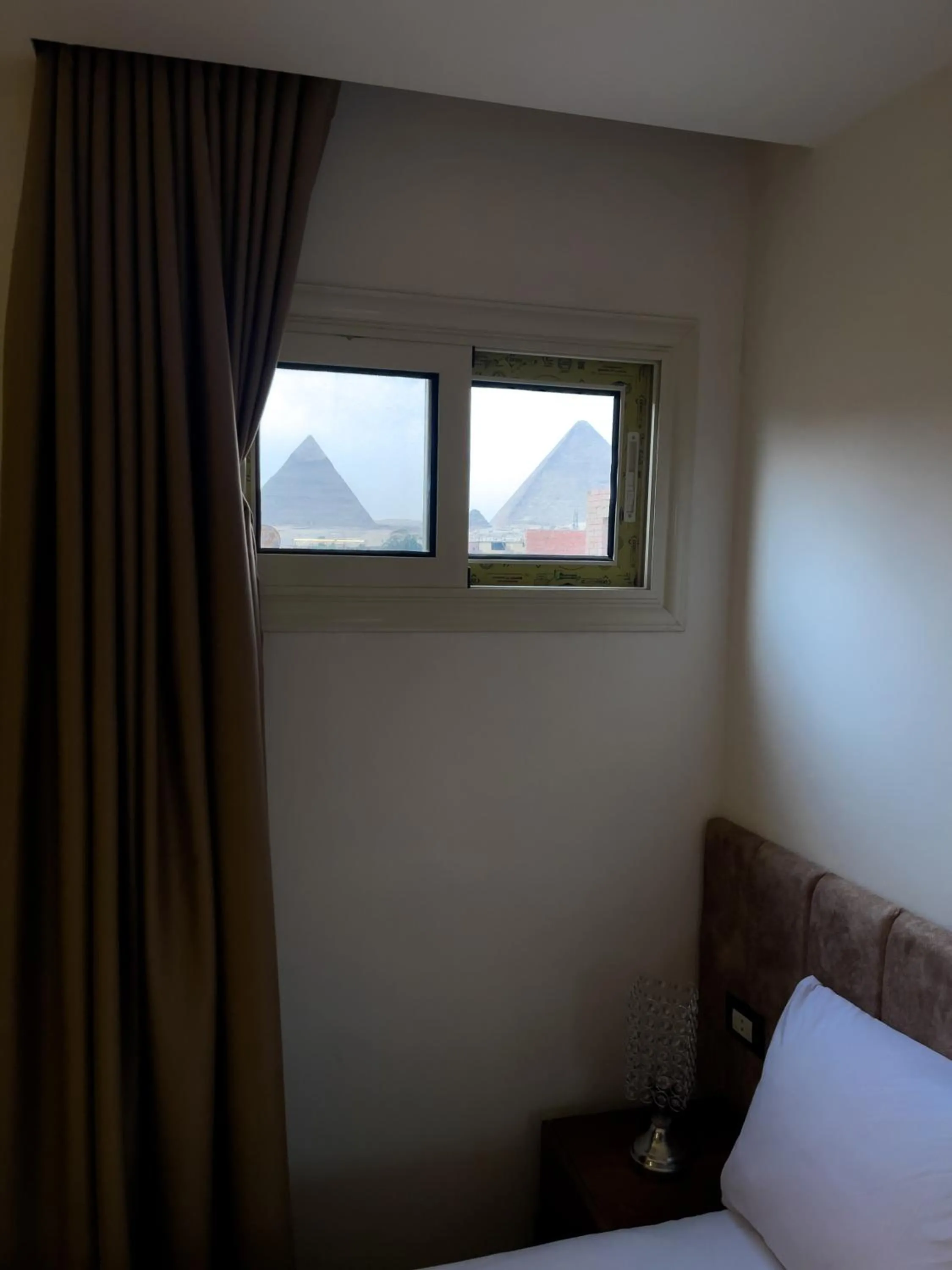 Bed in Point Pyramids View