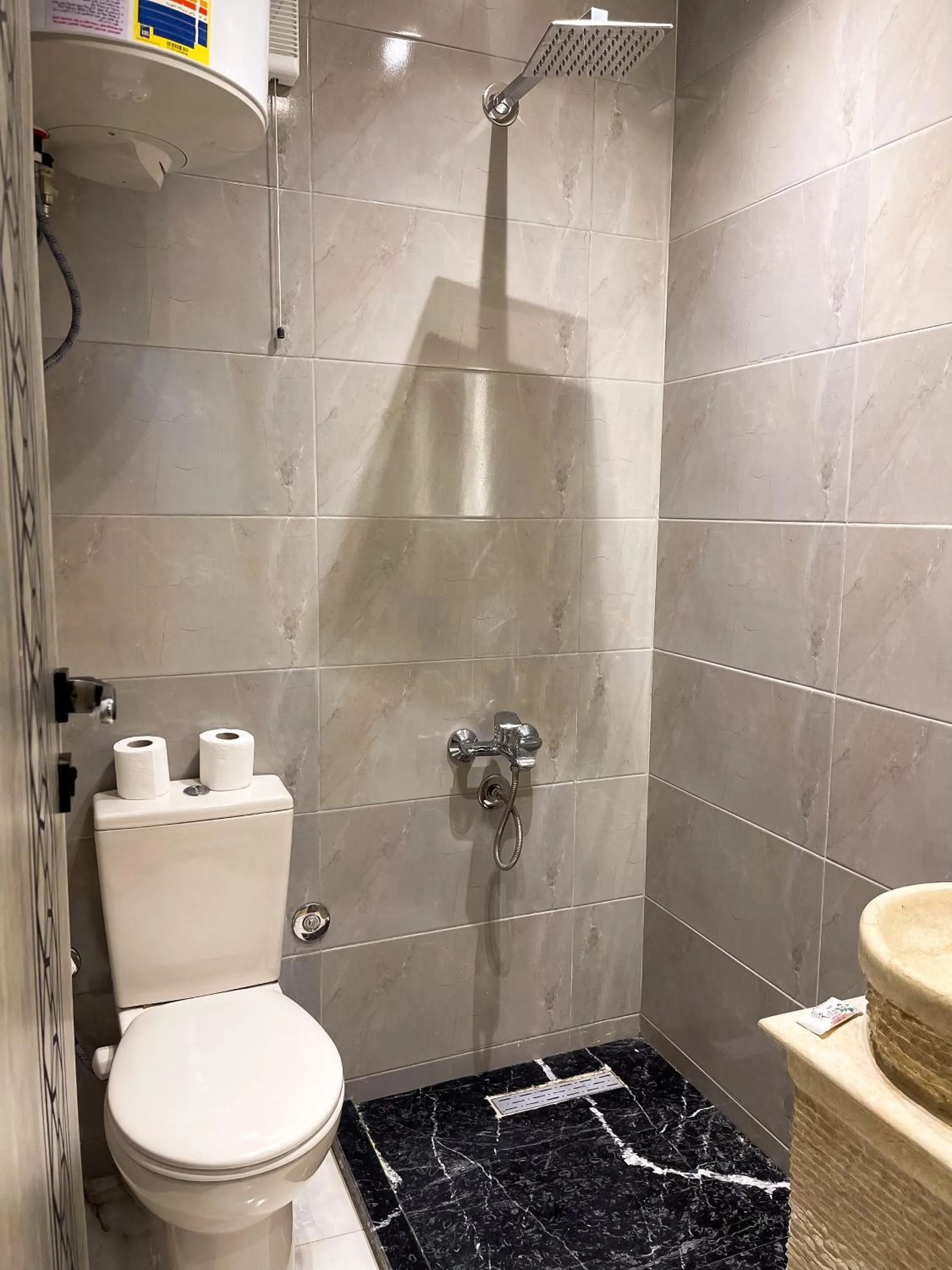 Shower in Point Pyramids View