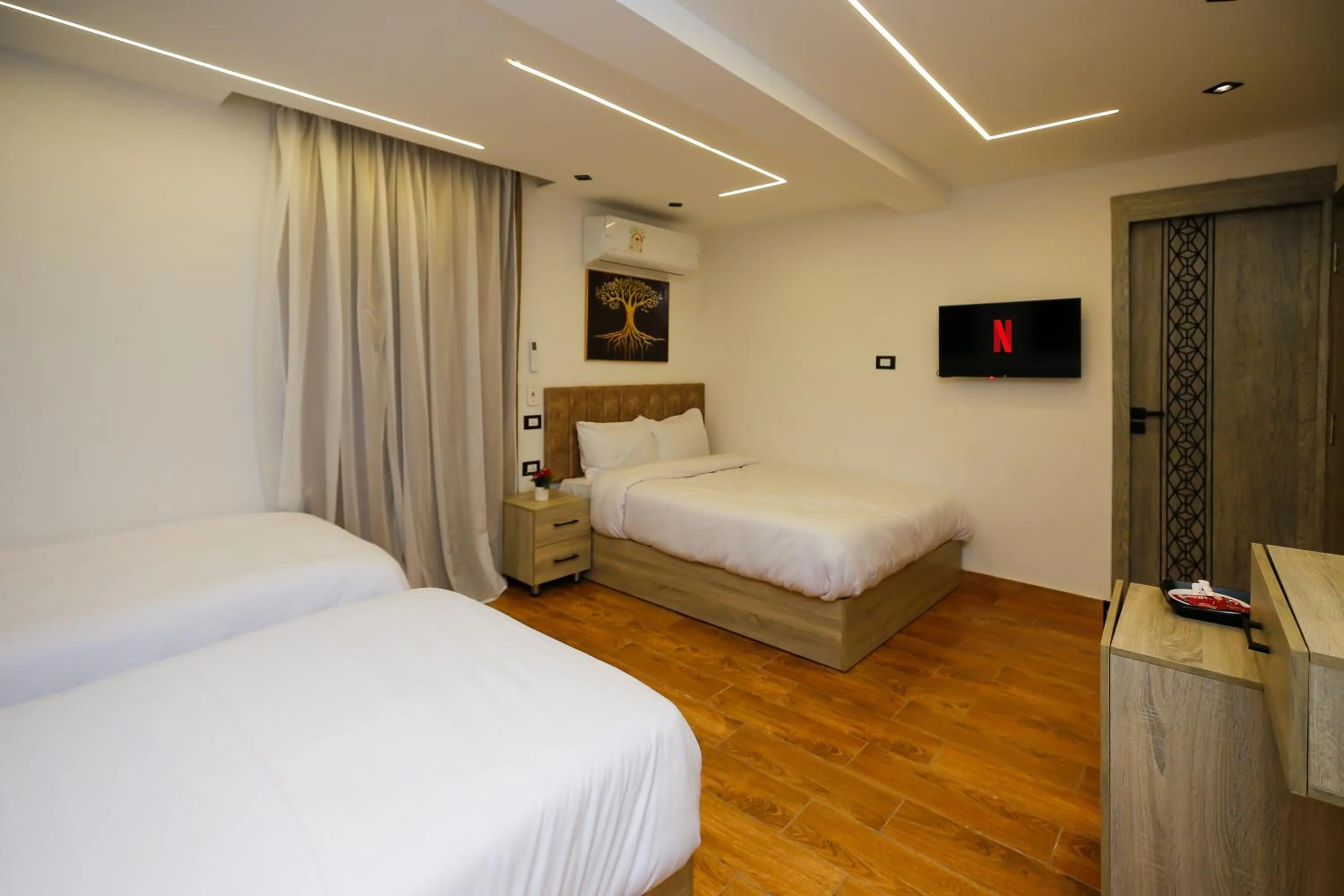 Bed in Point Pyramids View