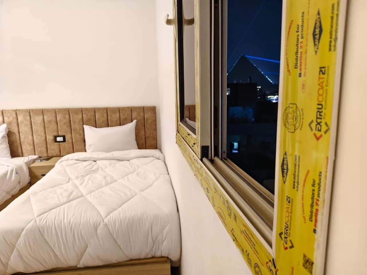 Bed in Point Pyramids View