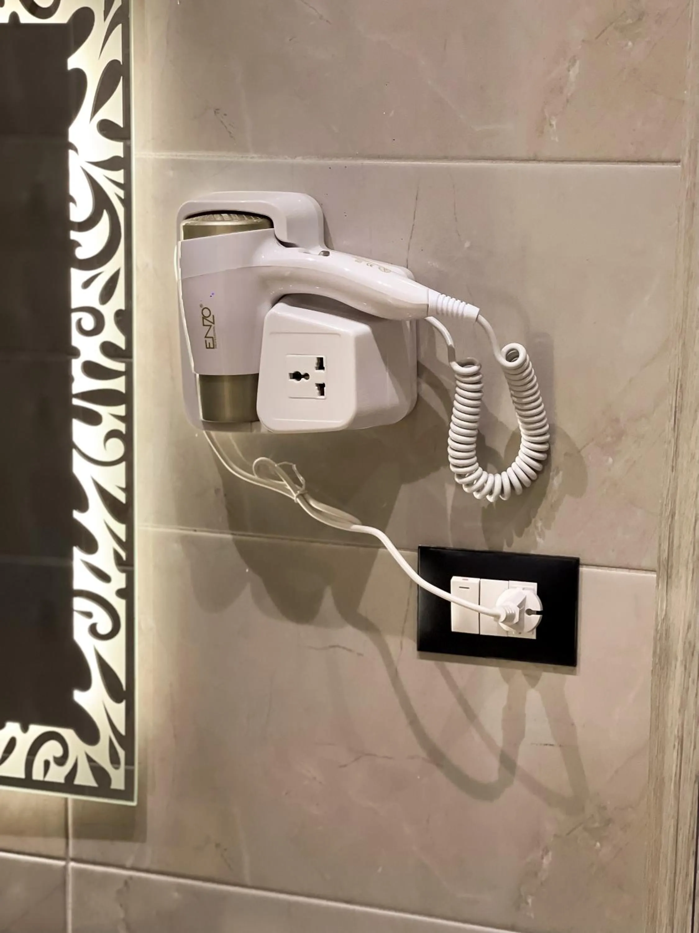 Shower in Point Pyramids View