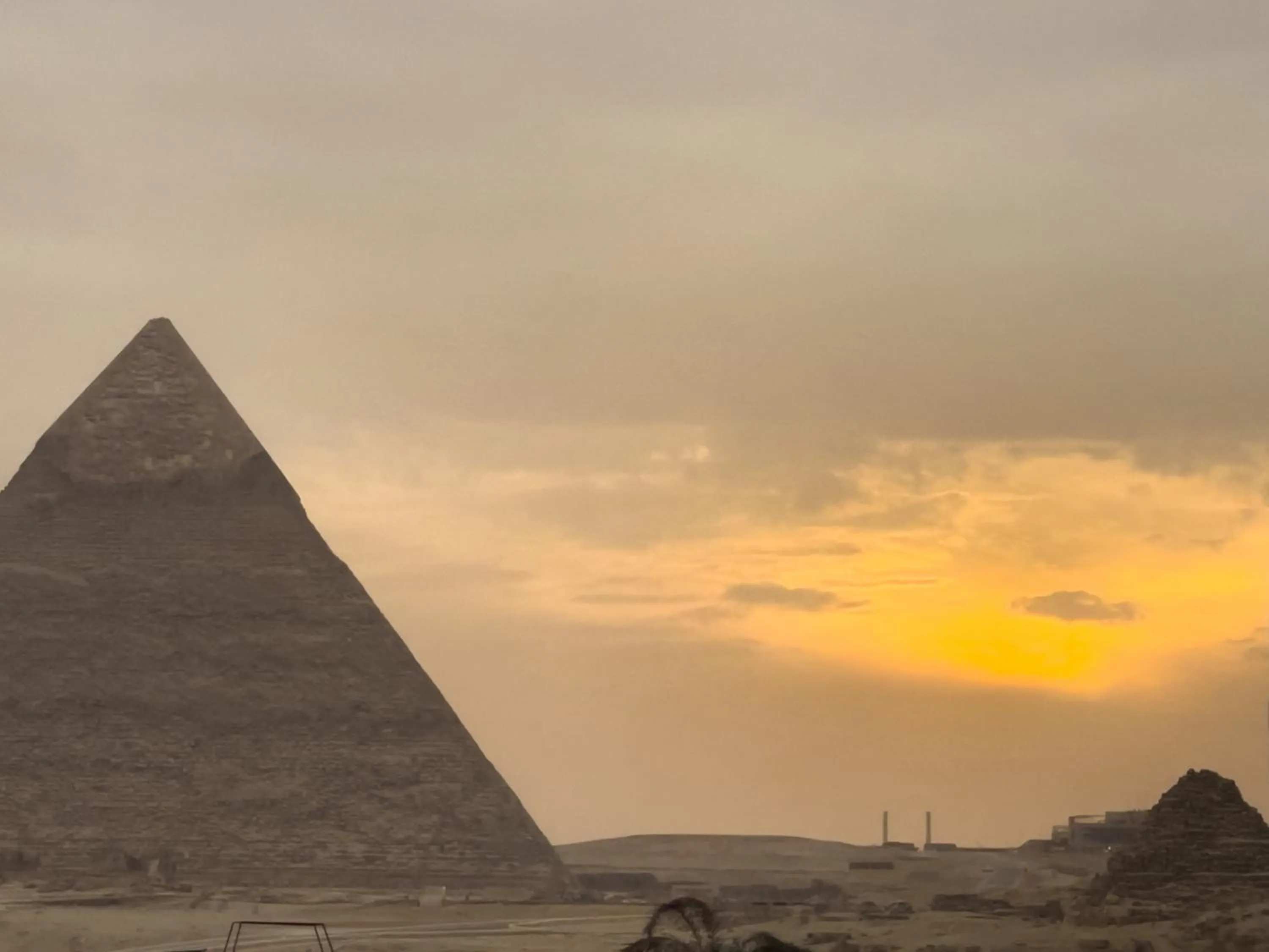 Nearby landmark in Point Pyramids View