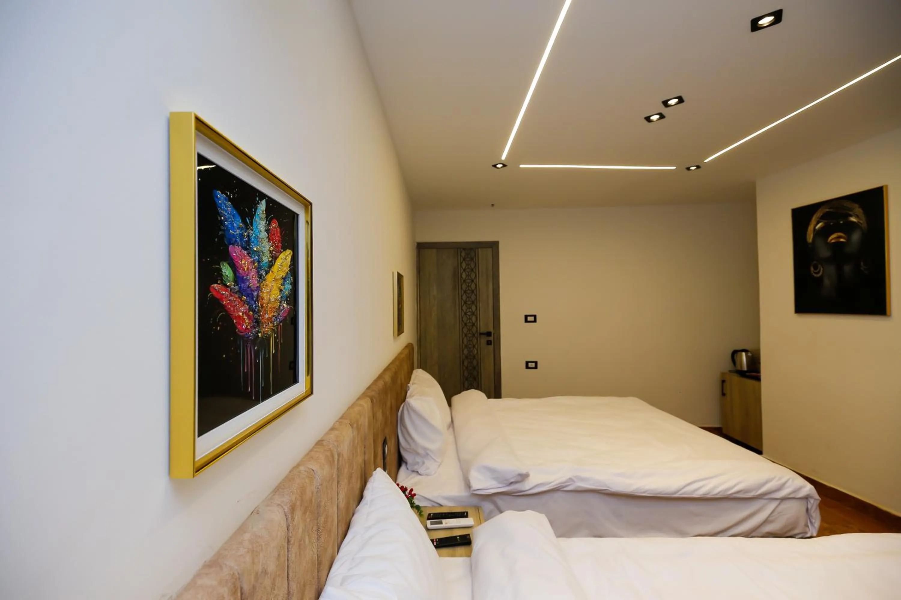 Bed in Point Pyramids View