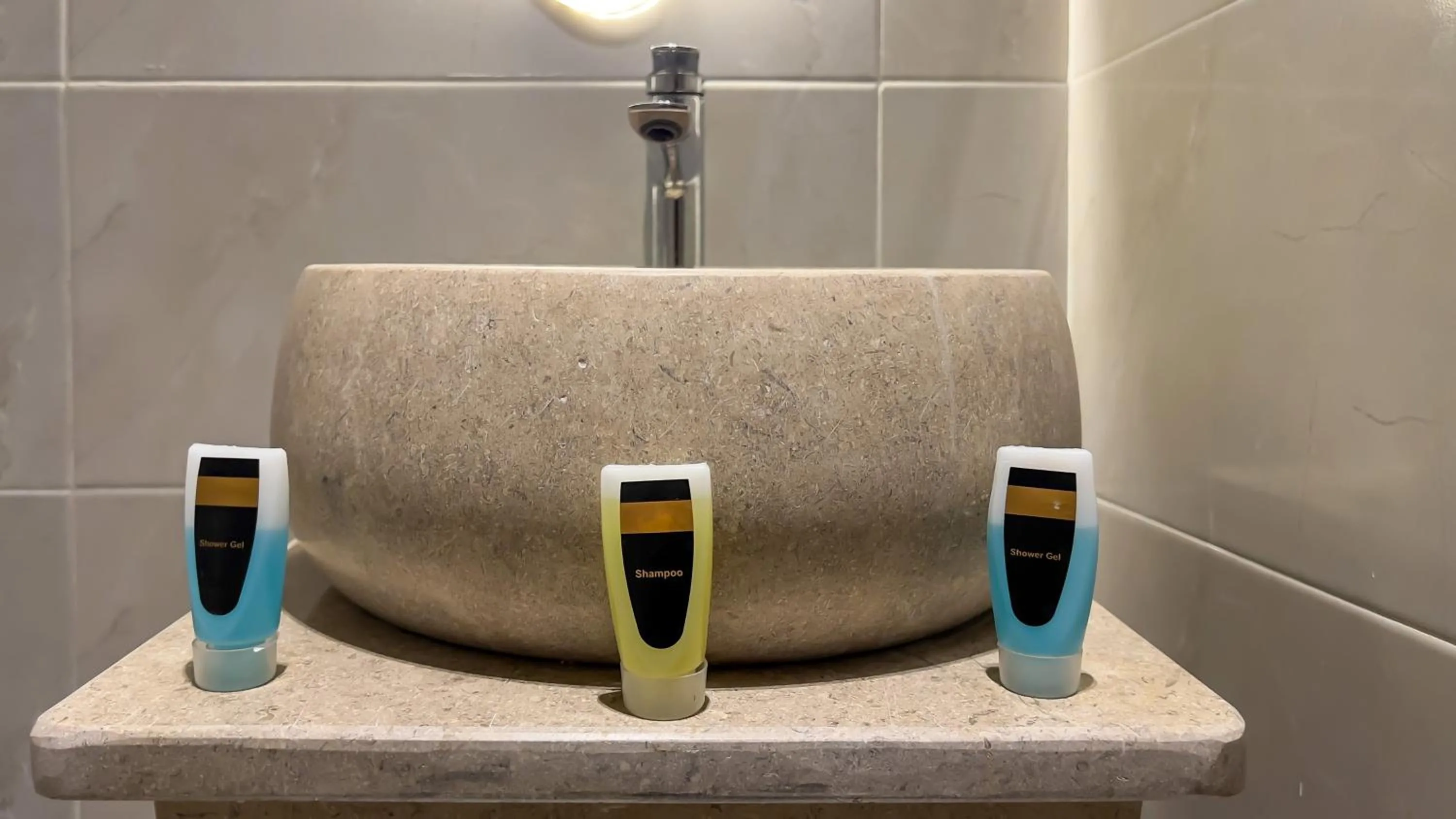 Bathroom in Point Pyramids View