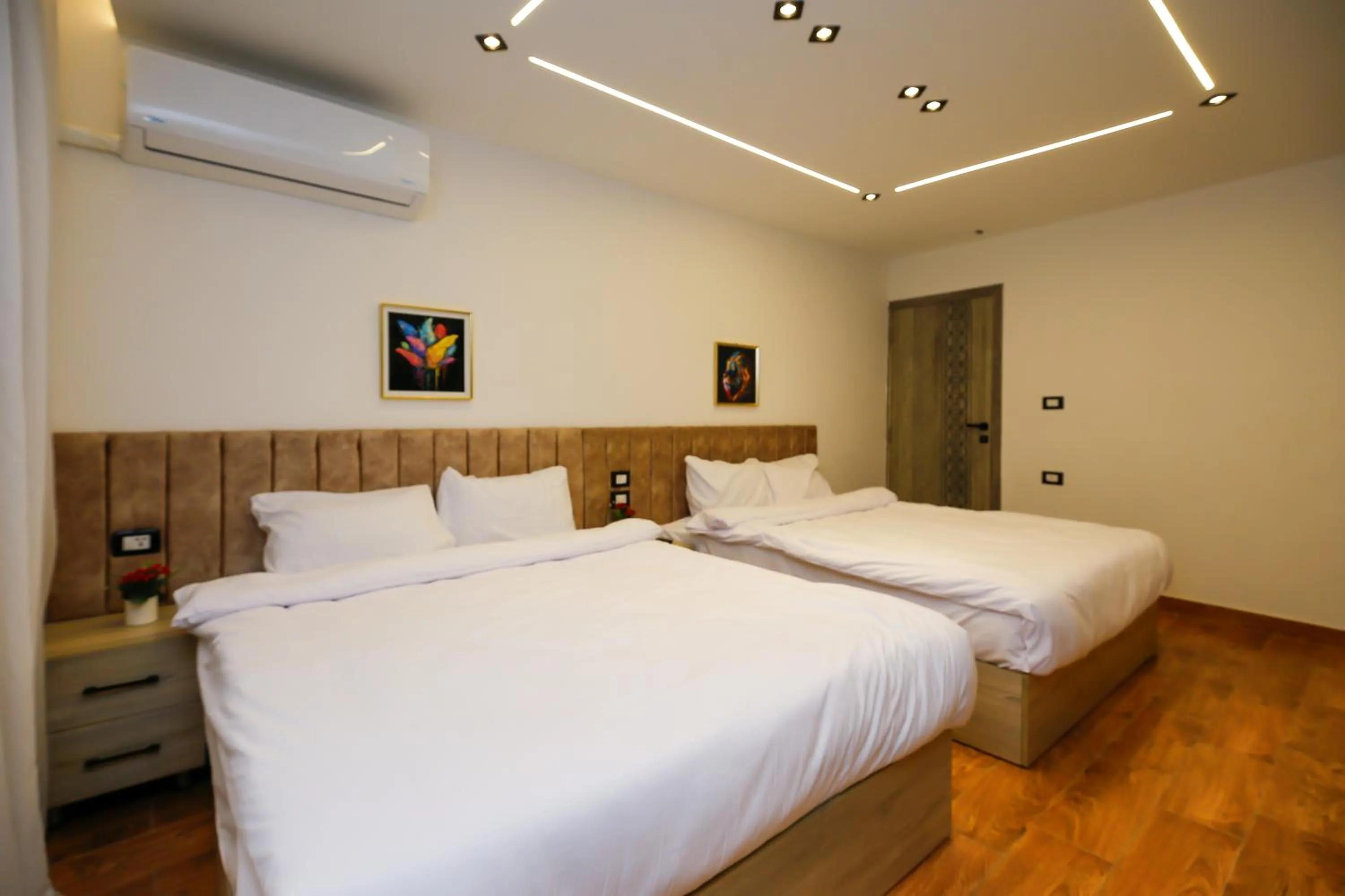 Bed in Point Pyramids View