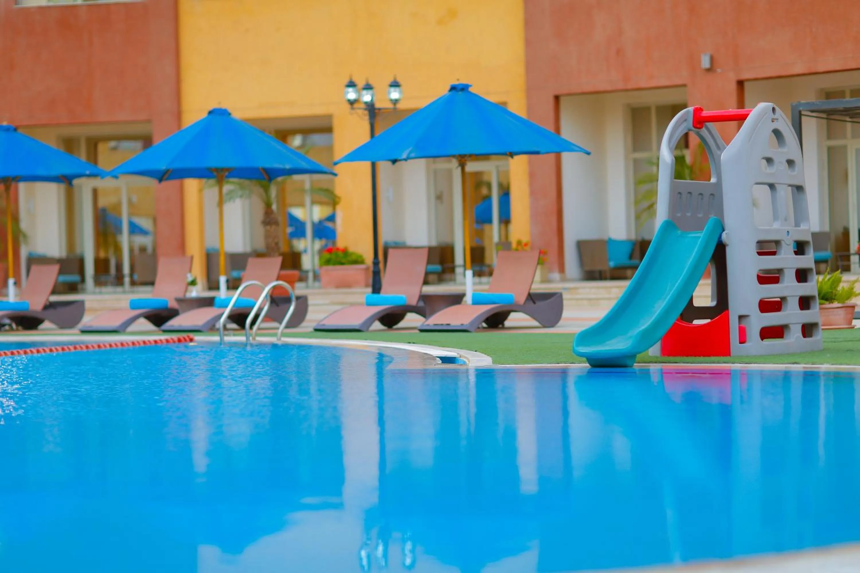 Swimming pool in Tolip Family Park Hotel