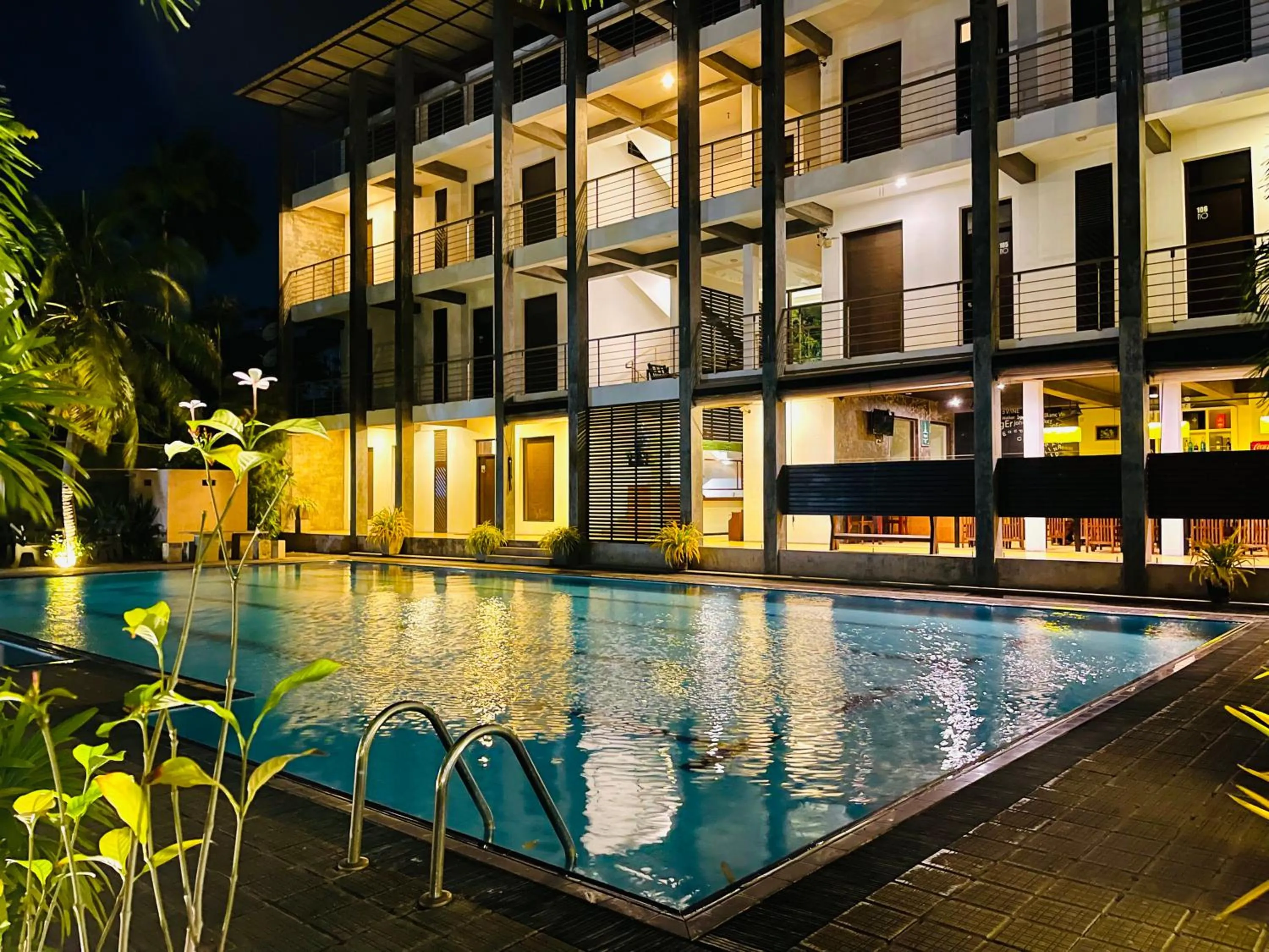 Property building in Olanro Hotel Negombo