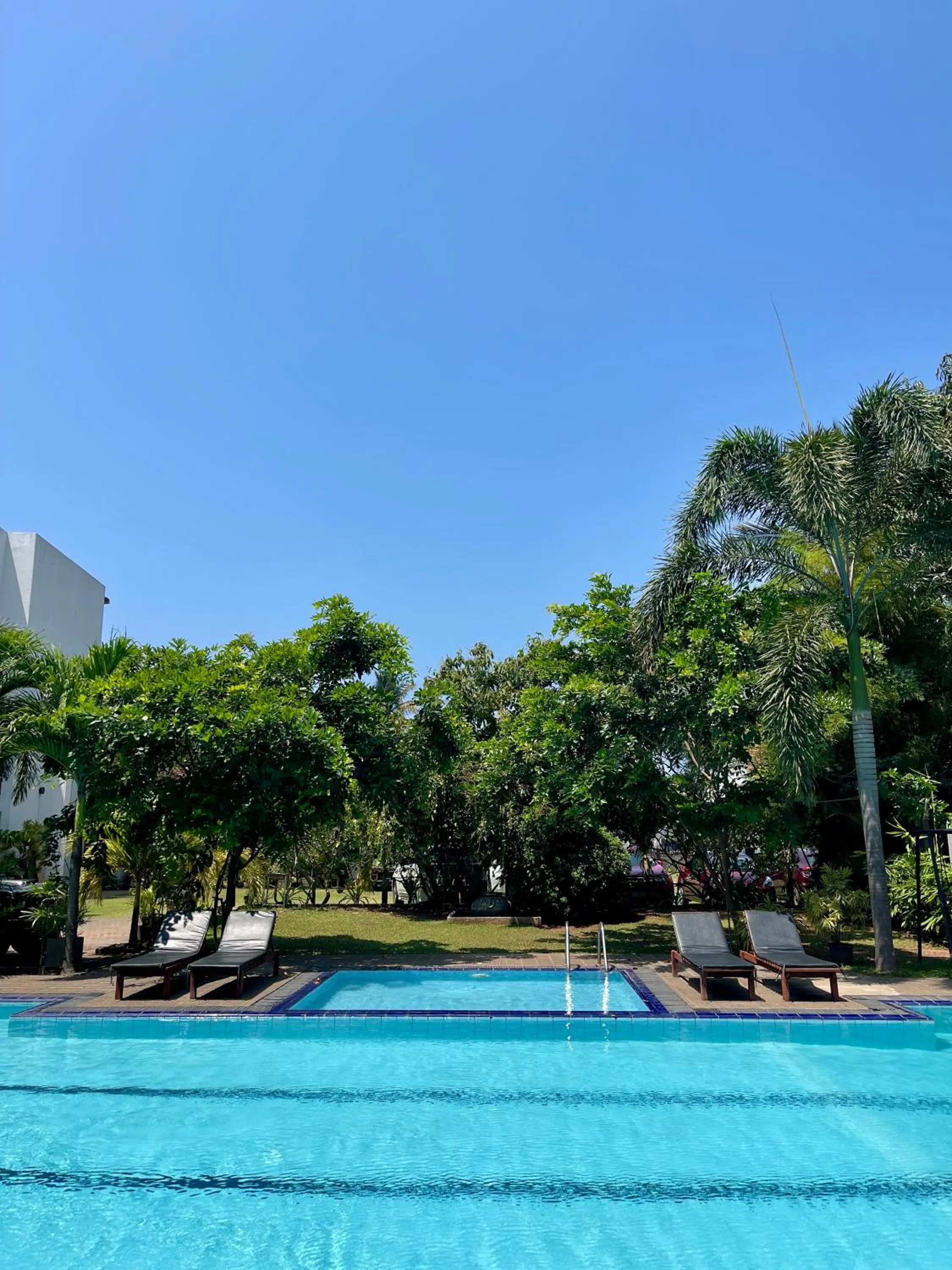 Day in Olanro Hotel Negombo