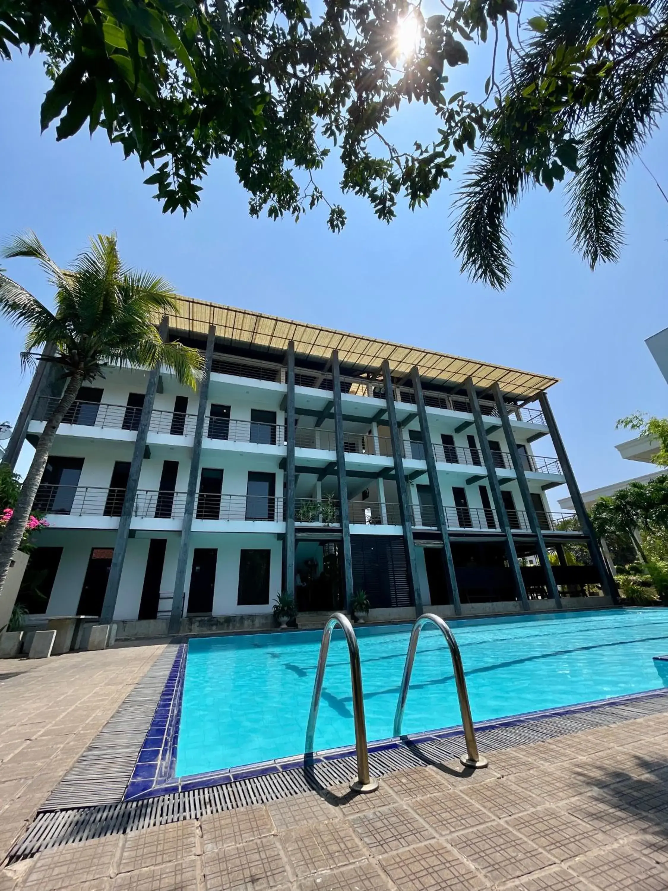 Property building in Olanro Hotel Negombo Property building in Olanro Hotel Negombo