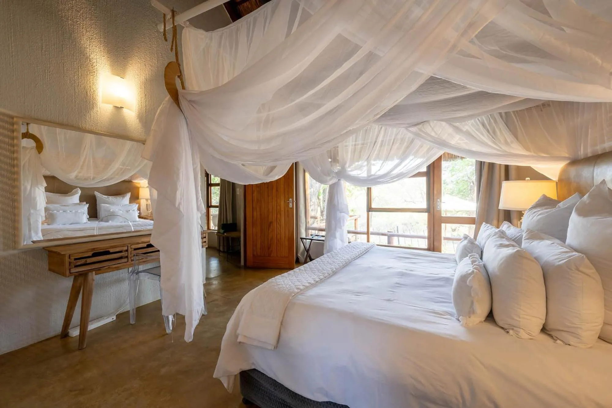 Bed in Karongwe - Kuname Safari Lodge