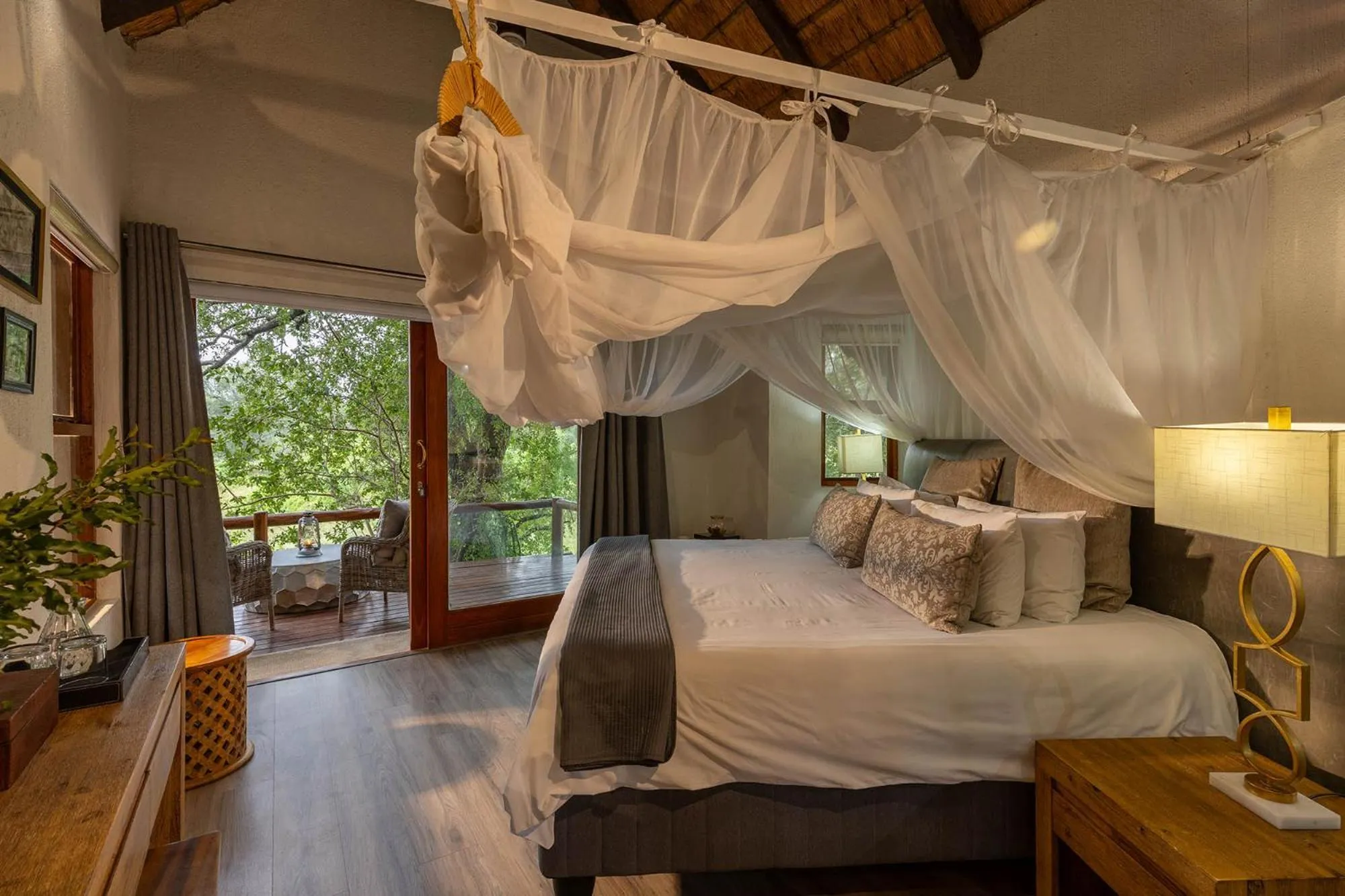 Bed in Karongwe - Kuname Safari Lodge