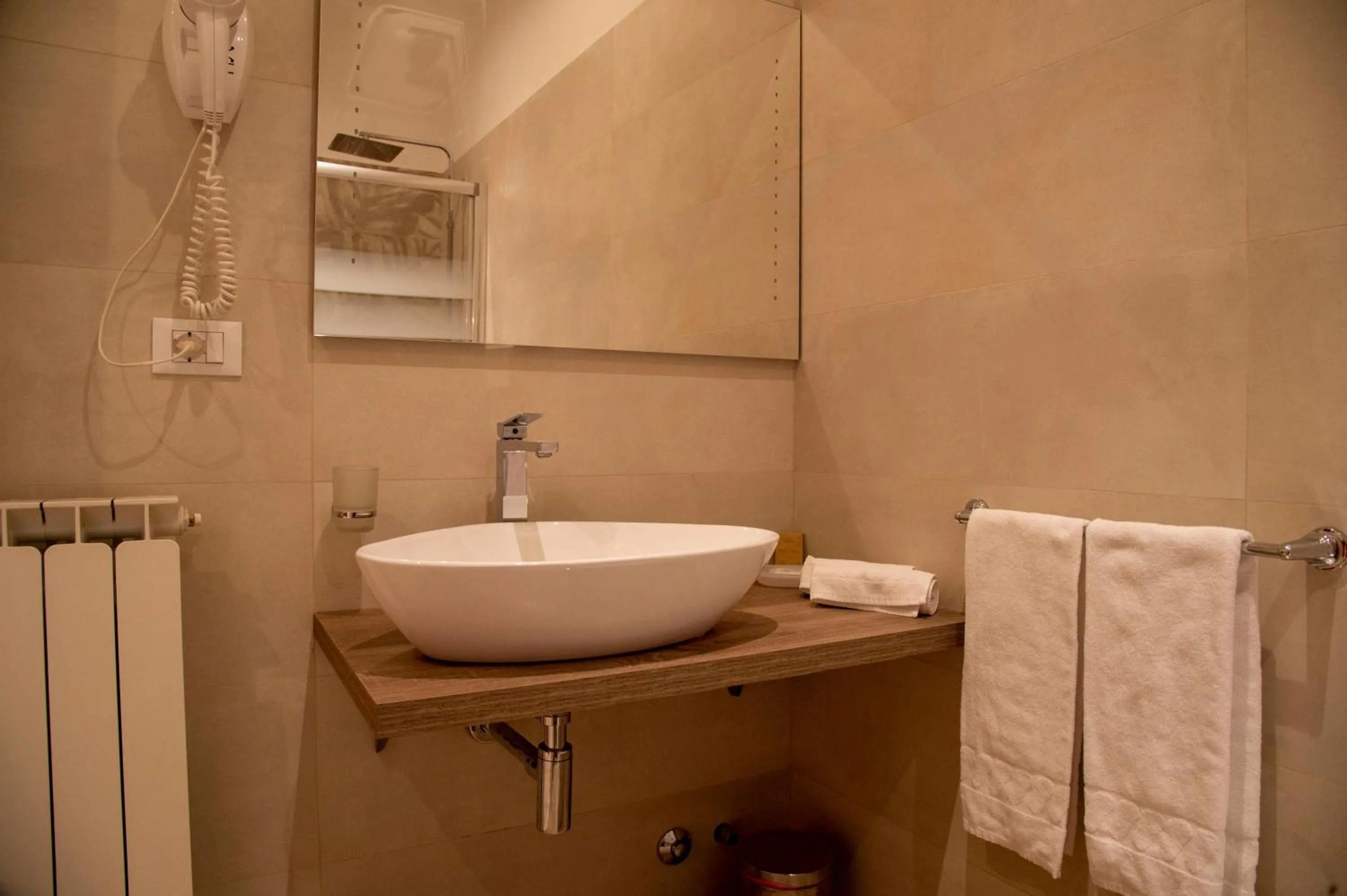 Bathroom in Domus Napoleone