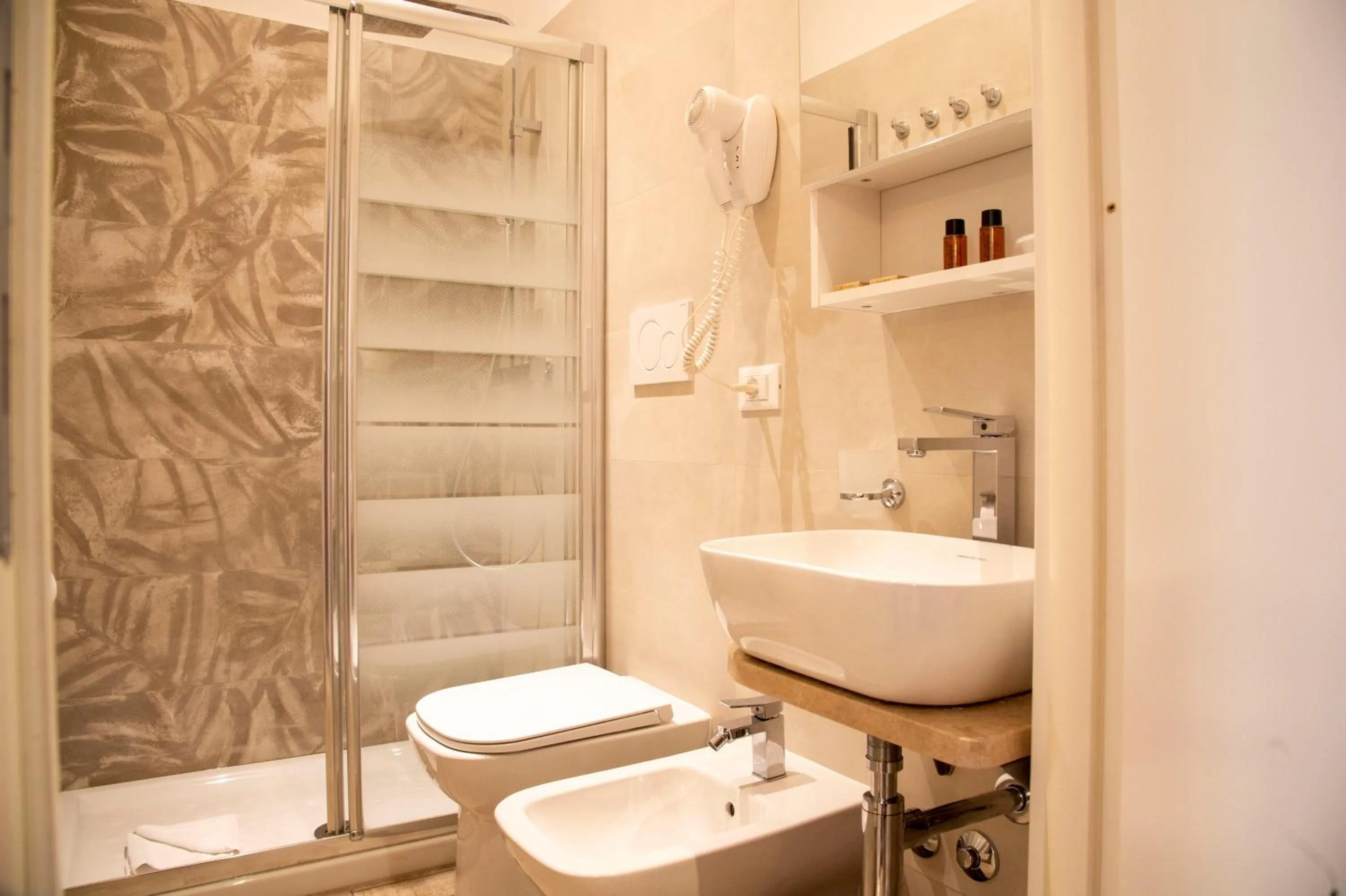 Bathroom in Domus Napoleone