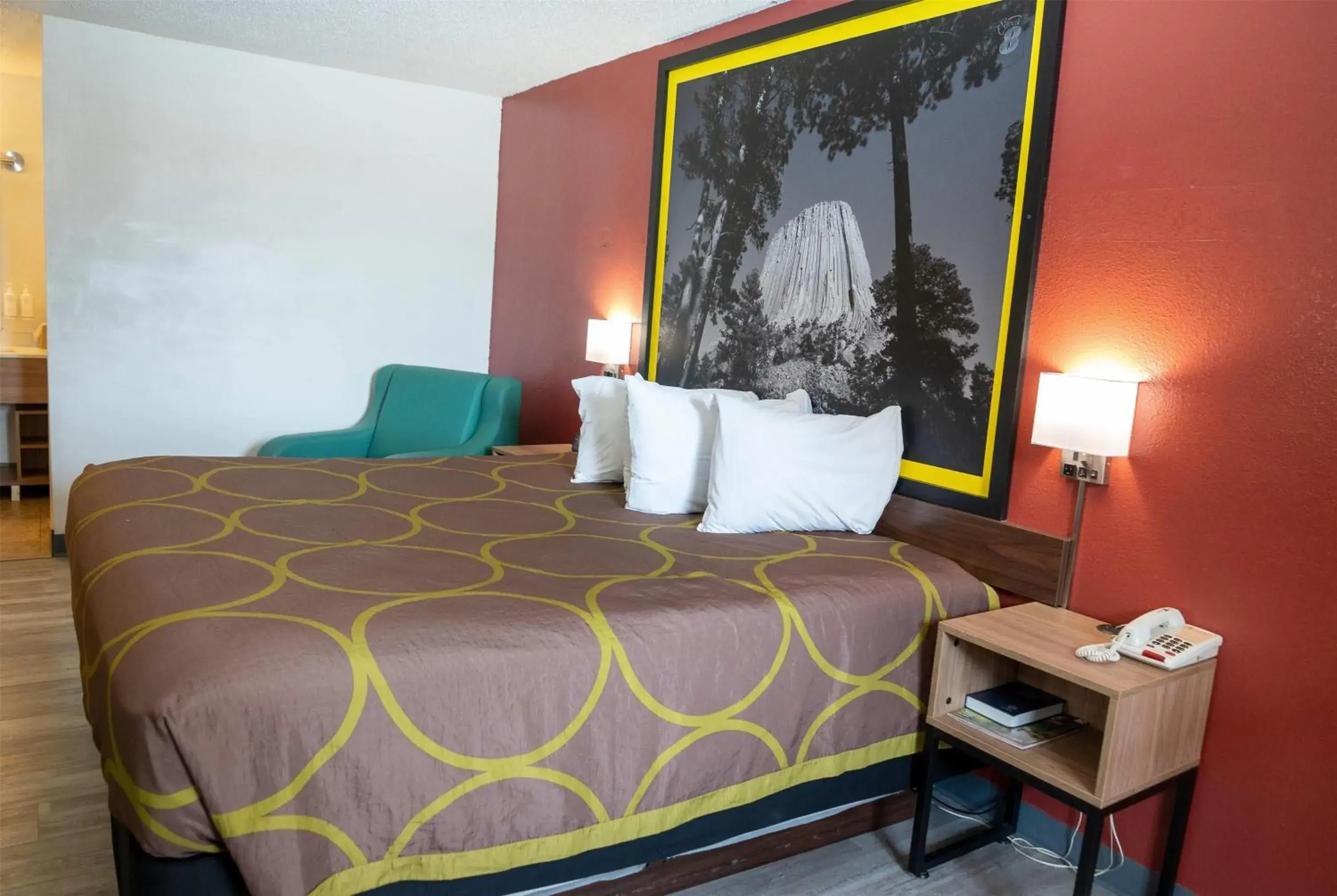 Photo of the whole room, Bed in Super 8 by Wyndham Newcastle Photo of the whole room, Bed in Super 8 by Wyndham Newcastle