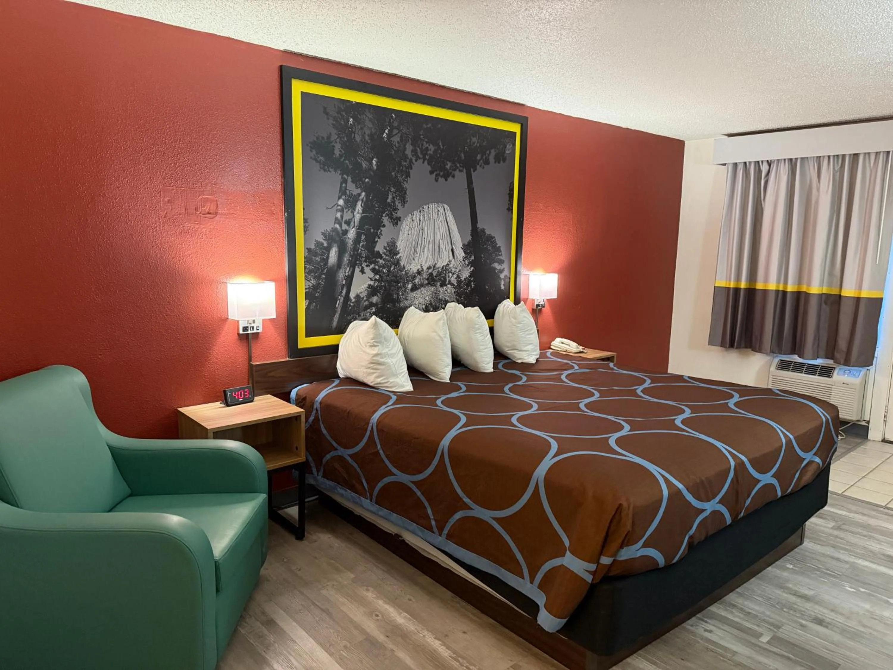 Bed in Super 8 by Wyndham Newcastle